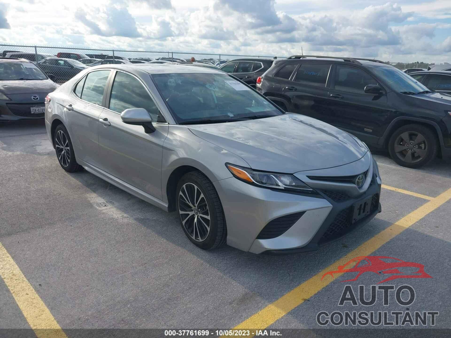 TOYOTA CAMRY 2019 - 4T1B11HK3KU796431