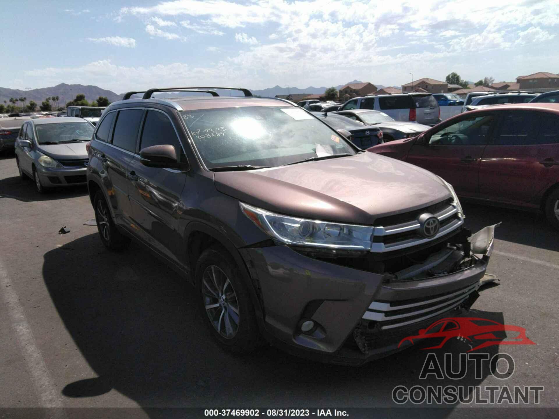 TOYOTA HIGHLANDER 2017 - 5TDKZRFH3HS208284