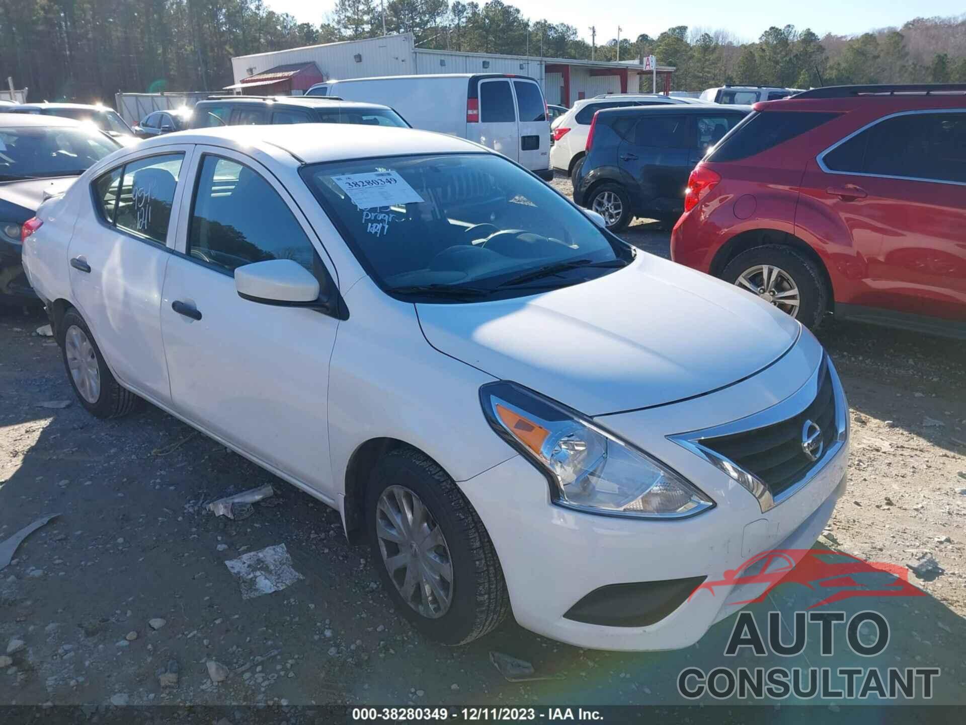 NISSAN VERSA 2017 - 3N1CN7AP3HL886142