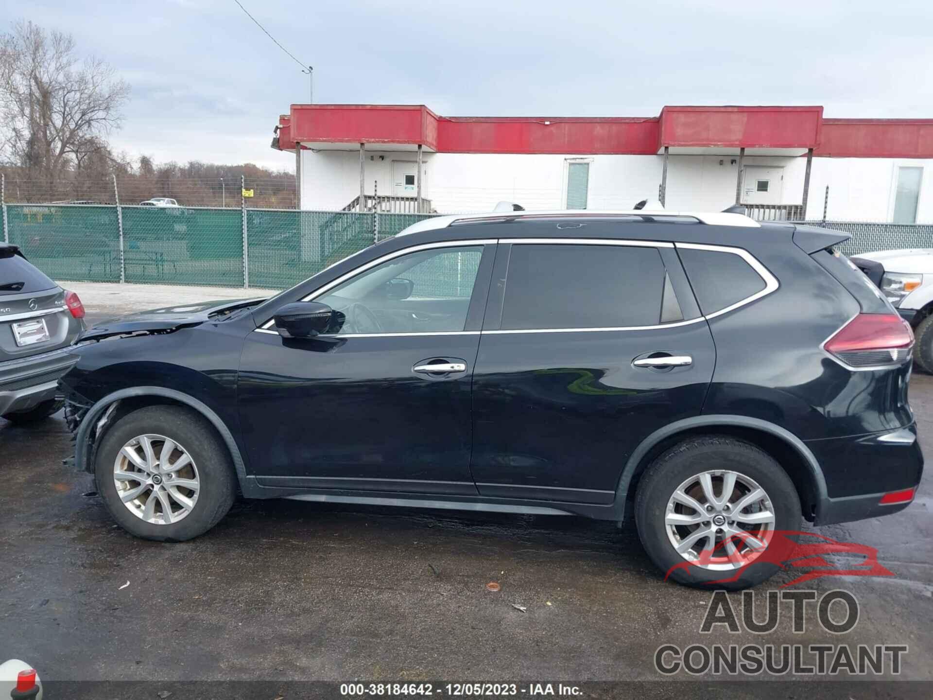 NISSAN ROGUE 2018 - JN8AT2MV1JW316961