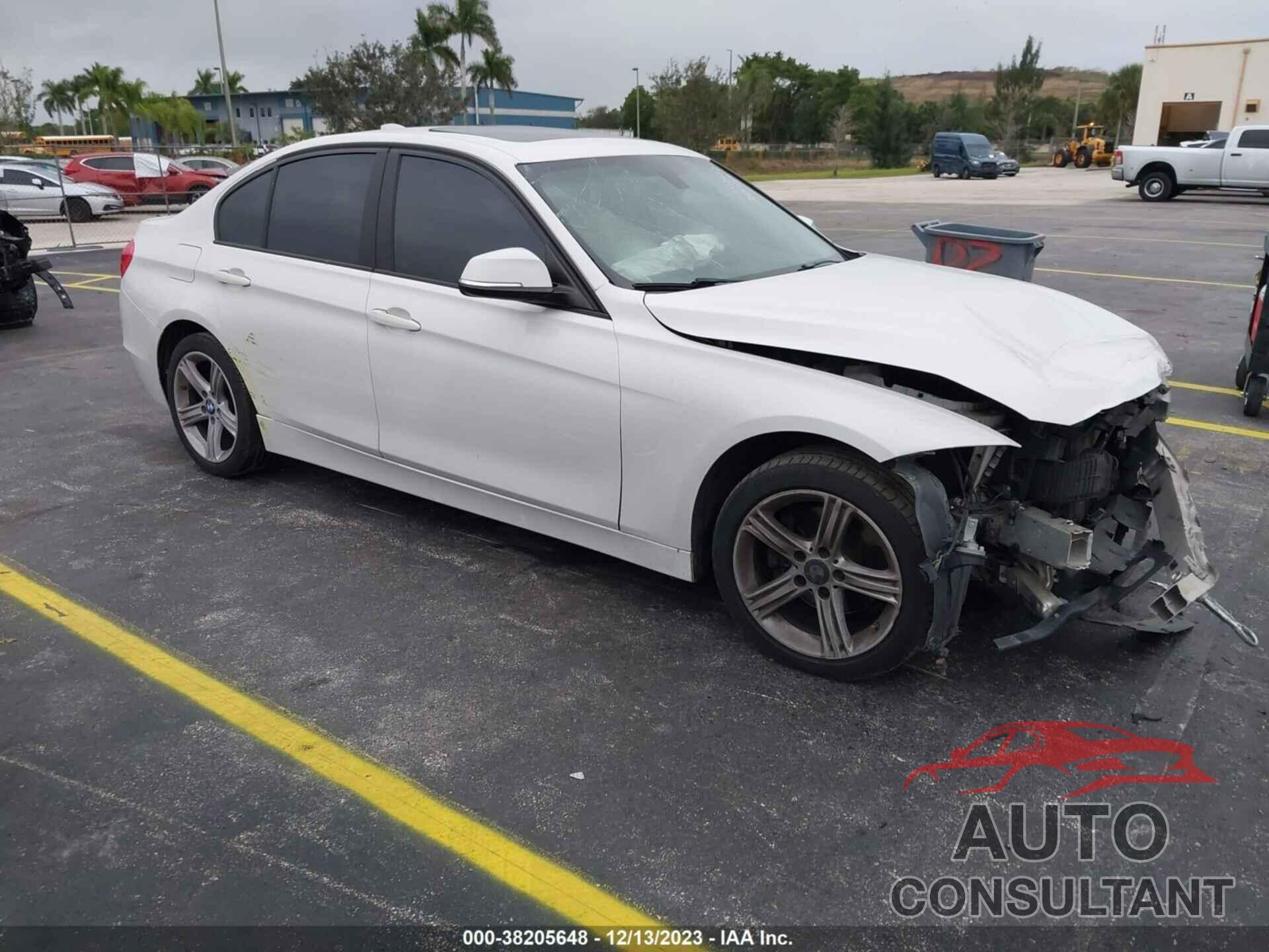 BMW 328I 2013 - WBA3A5C56DF355477