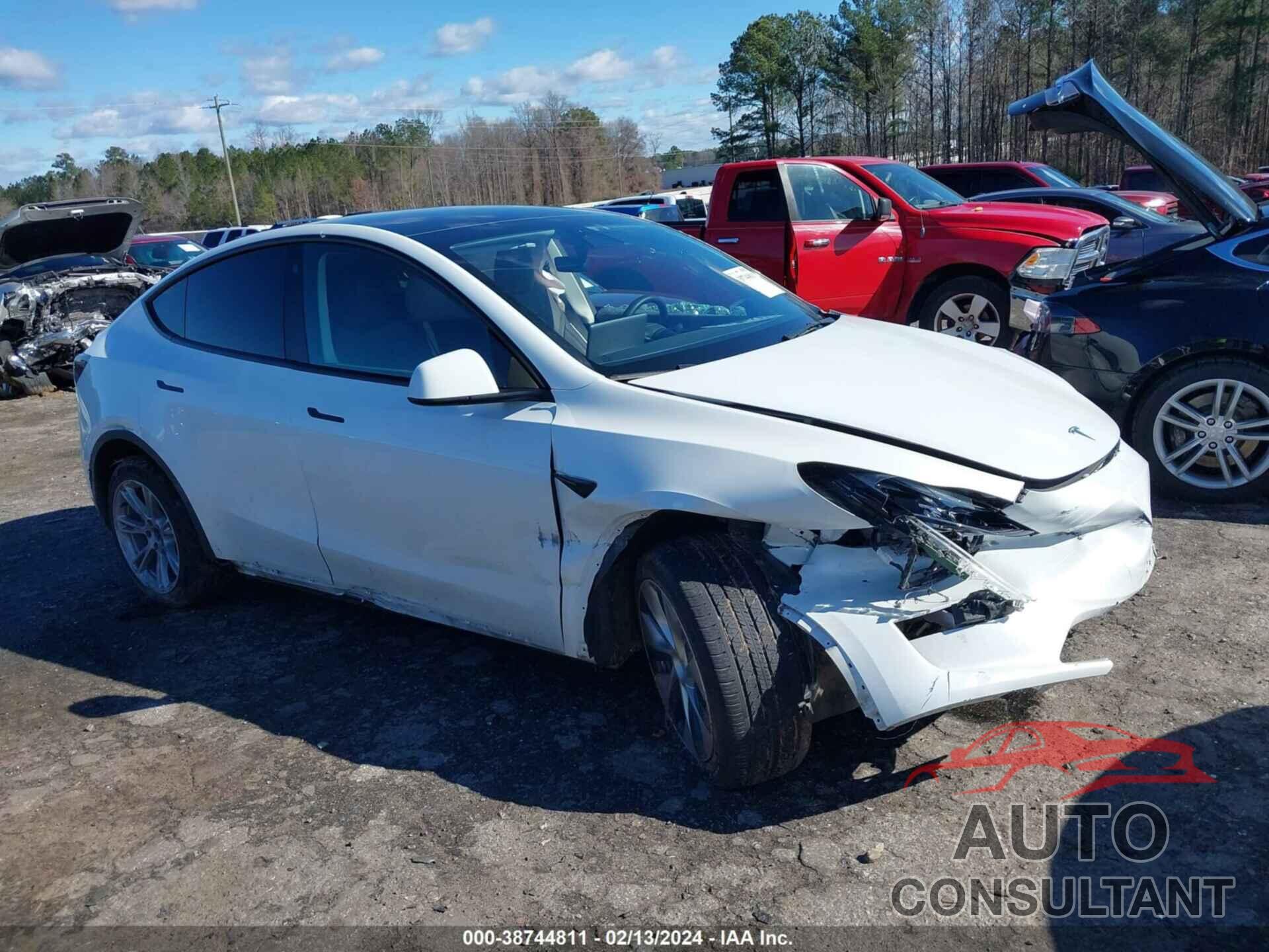 TESLA MODEL Y 2023 - 7SAYGDEEXPF664511