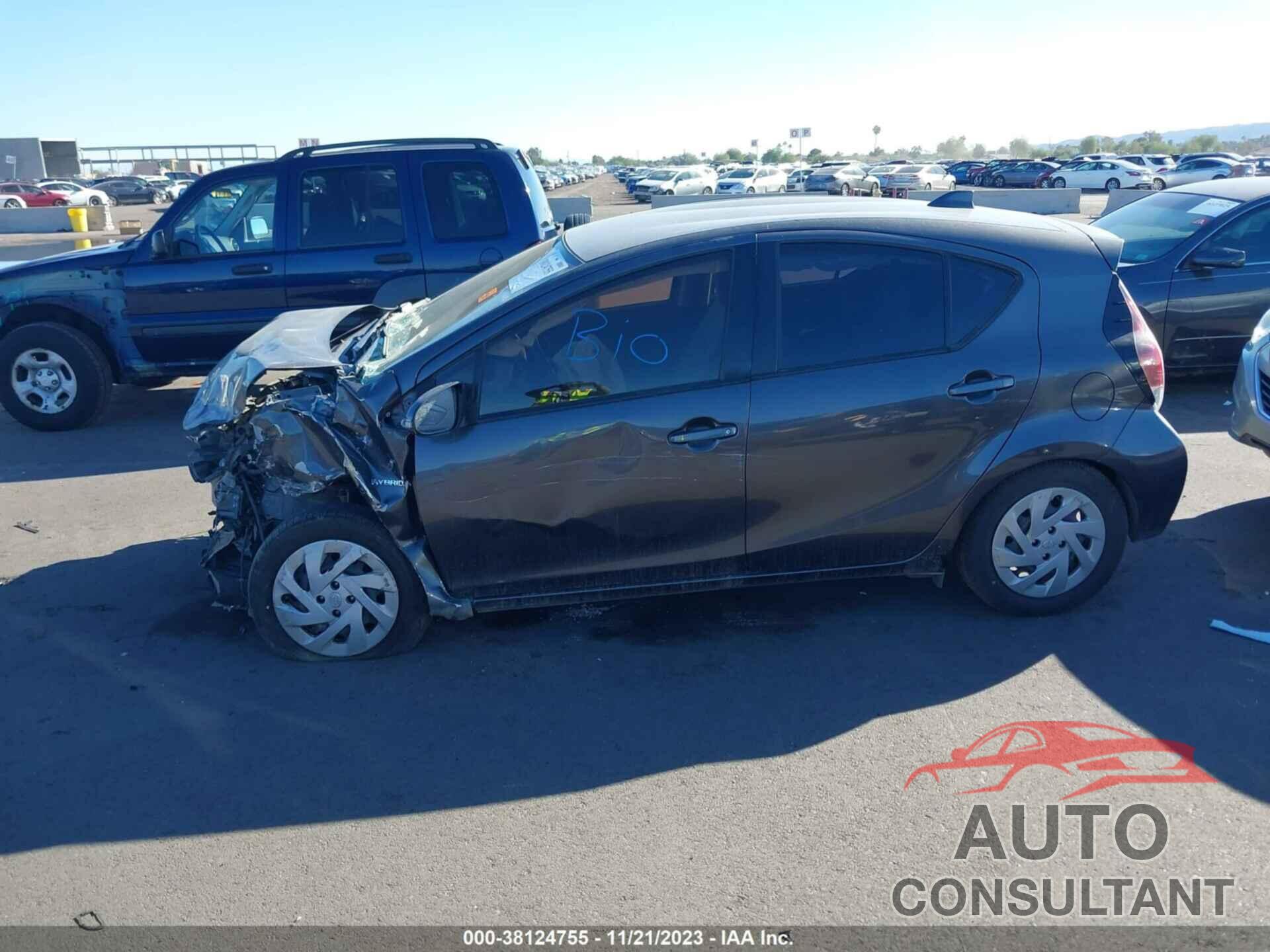 TOYOTA PRIUS C 2016 - JTDKDTB31G1132436