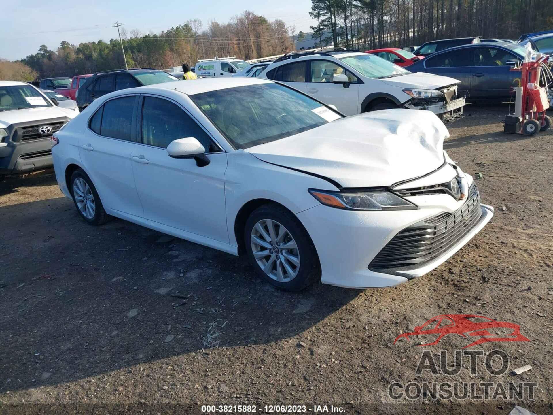 TOYOTA CAMRY 2018 - JTNB11HK5J3008799
