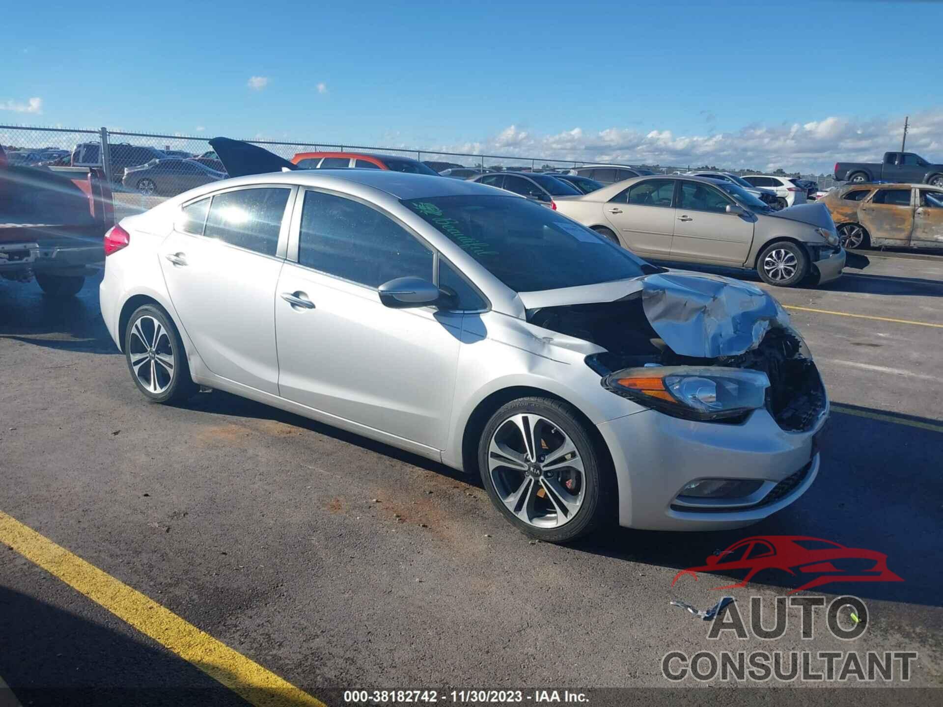 KIA FORTE 2016 - KNAFX4A85G5518147