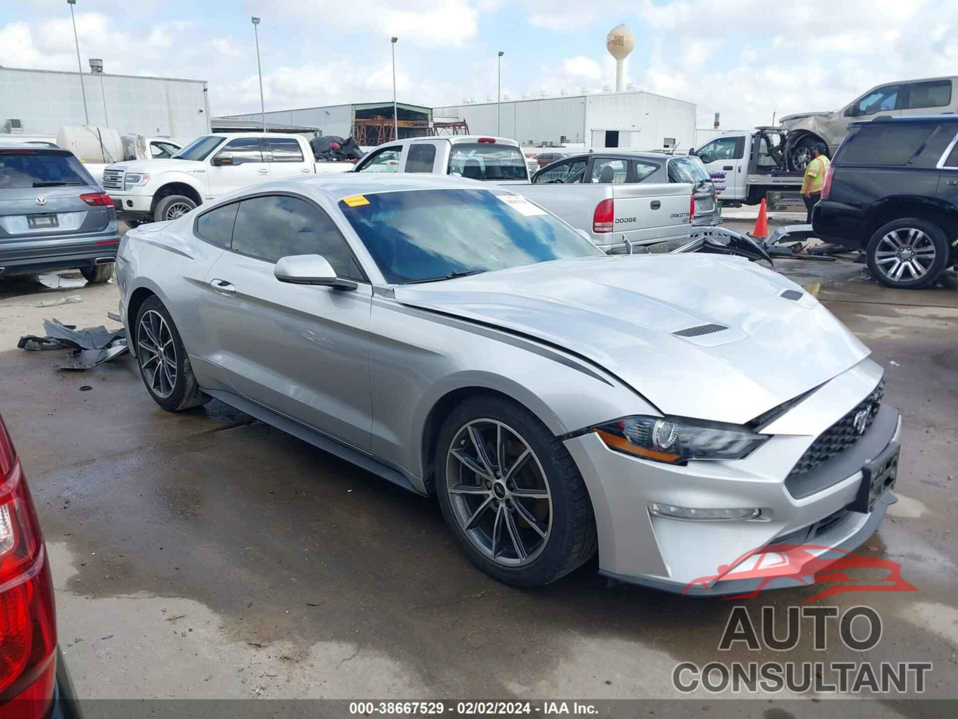 FORD MUSTANG 2019 - 1FA6P8THXK5168312