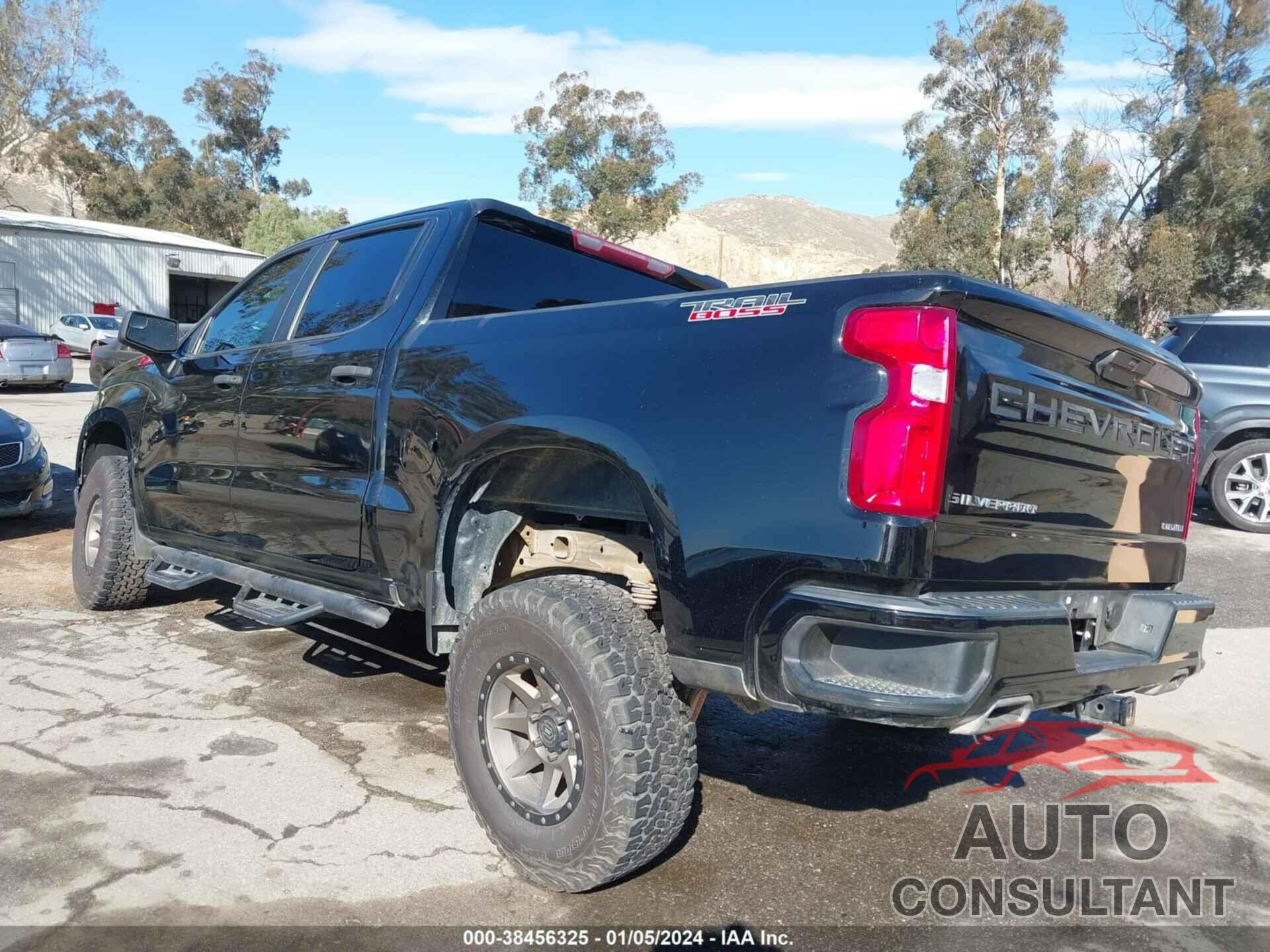 CHEVROLET SILVERADO 1500 2019 - 1GCPYCEF2KZ214962