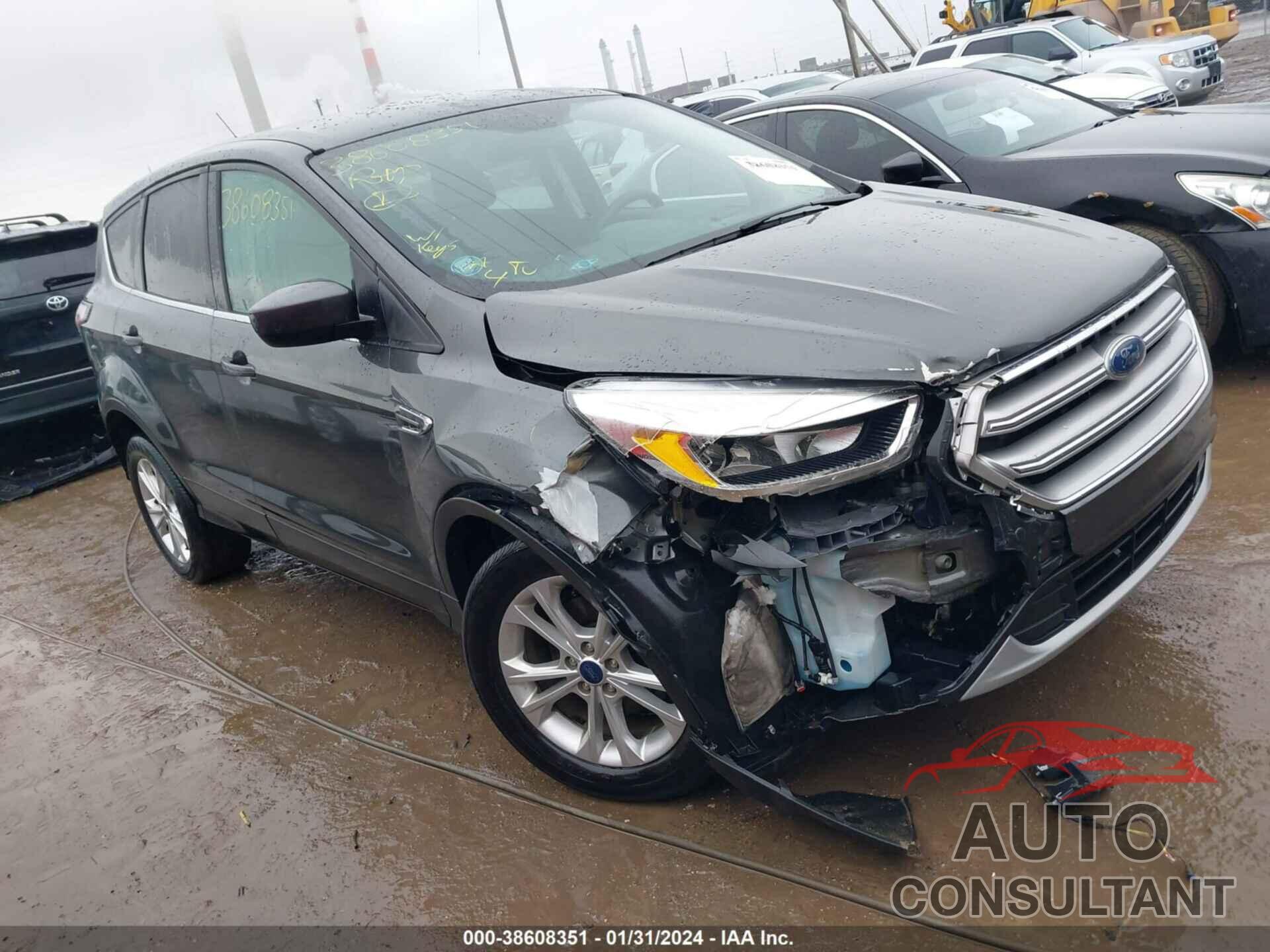 FORD ESCAPE 2017 - 1FMCU0GD6HUB51080