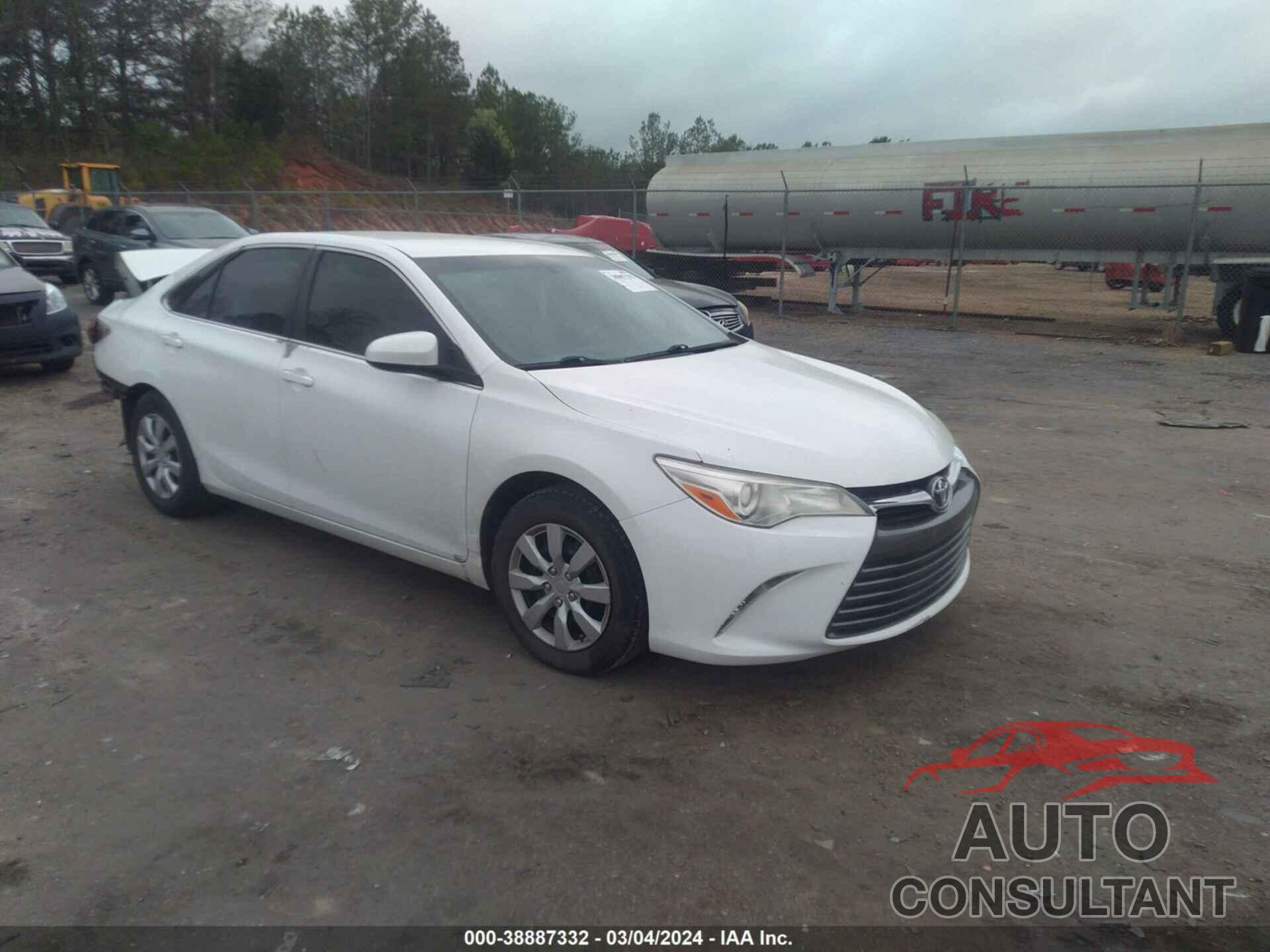 TOYOTA CAMRY 2016 - 4T4BF1FK3GR551761