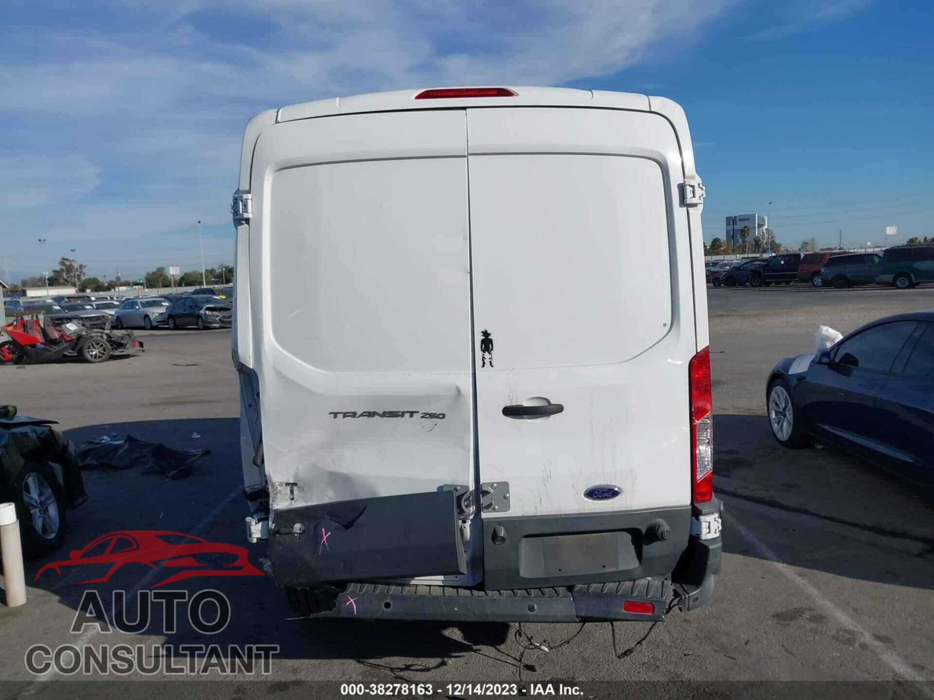 FORD TRANSIT 2017 - 1FTYR2CM7HKB04066