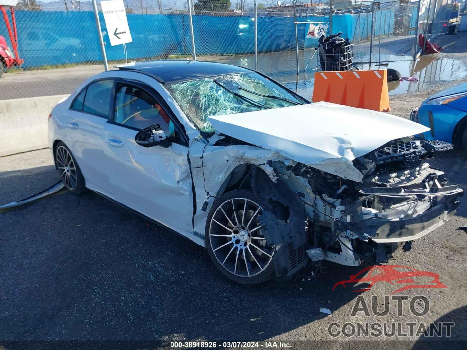 MERCEDES-BENZ A 2020 - W1K3G5BB1LJ223706