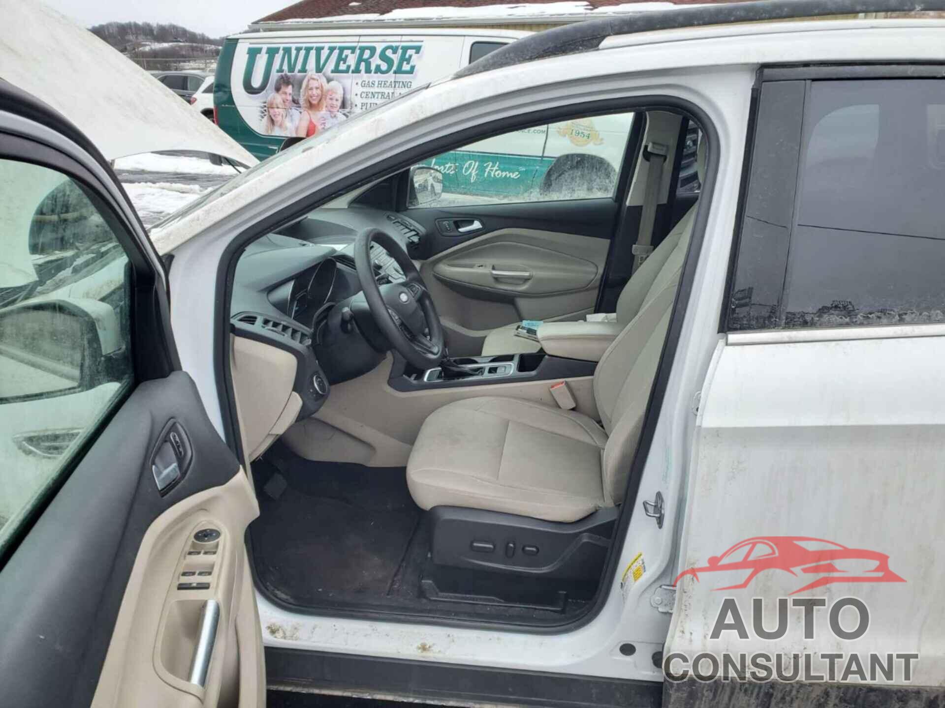 FORD ESCAPE 2018 - 1FMCU9GD6JUA77380