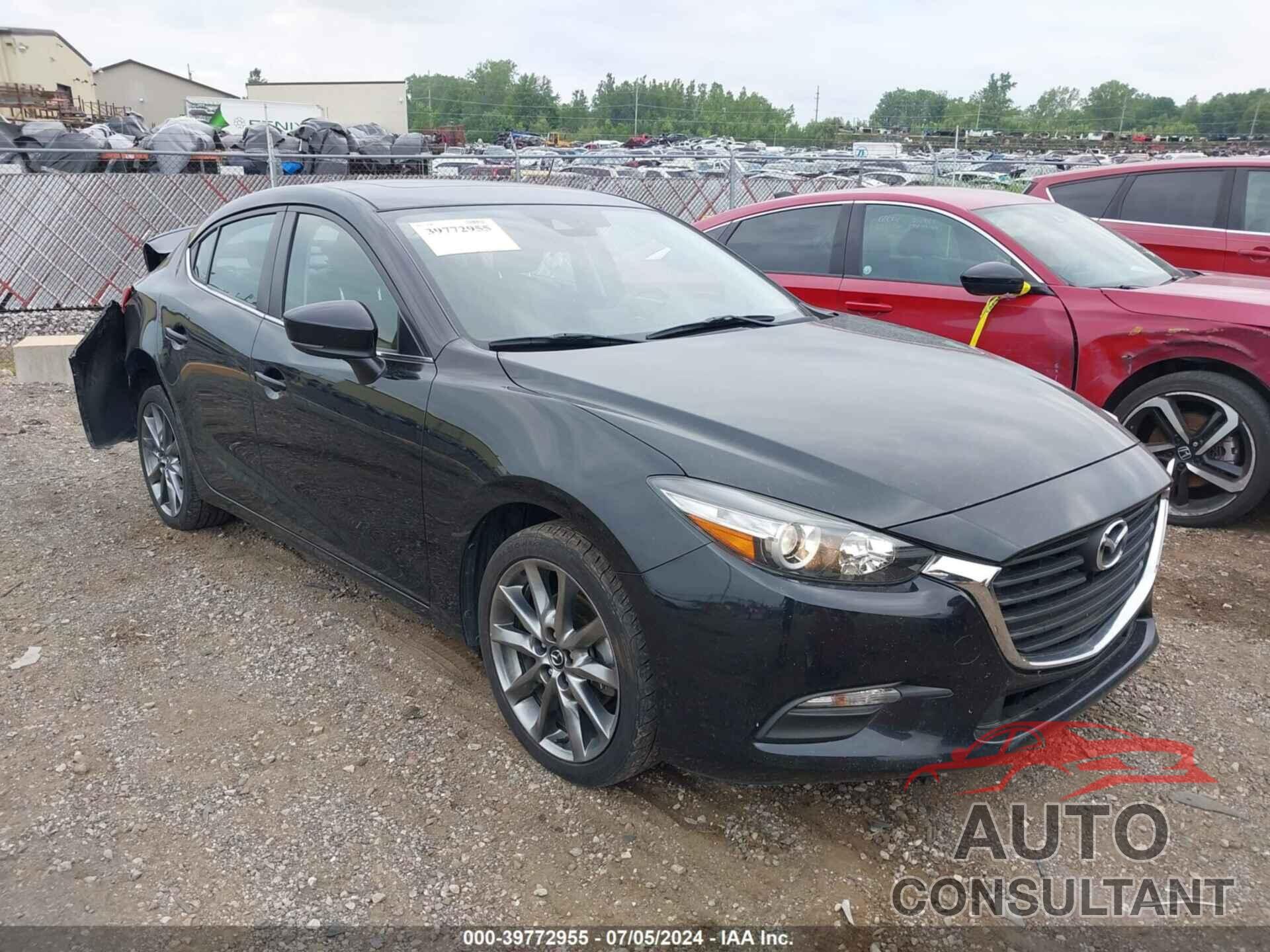 MAZDA MAZDA3 2018 - 3MZBN1V39JM228917