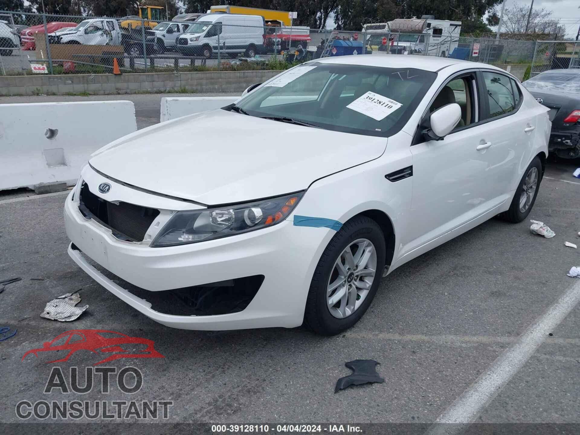 KIA OPTIMA 2011 - KNAGM4A76B5072412