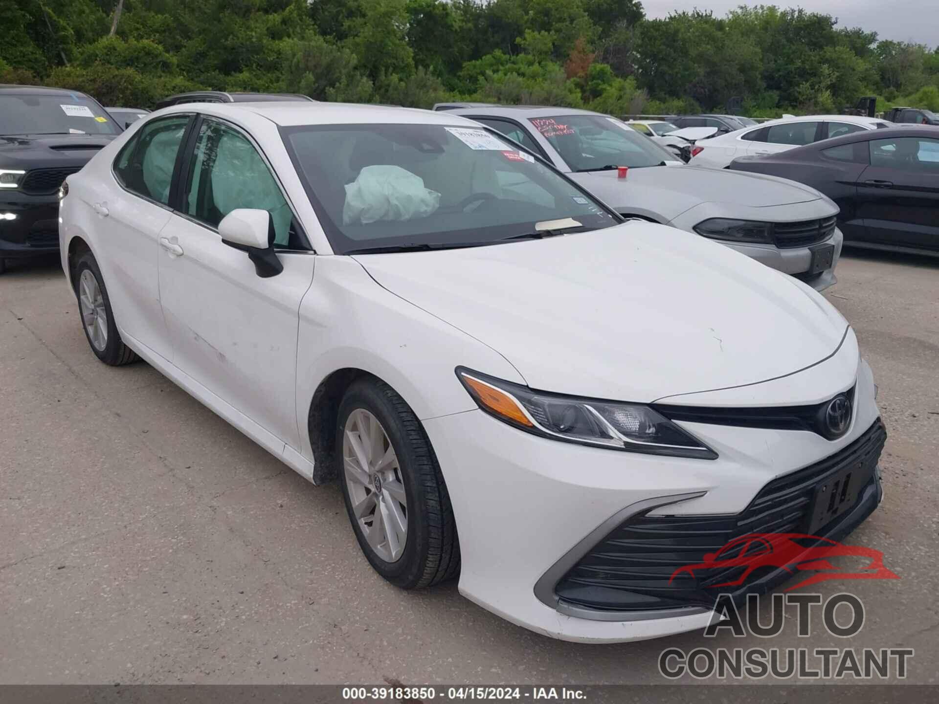 TOYOTA CAMRY 2024 - 4T1C11AK2RU221889