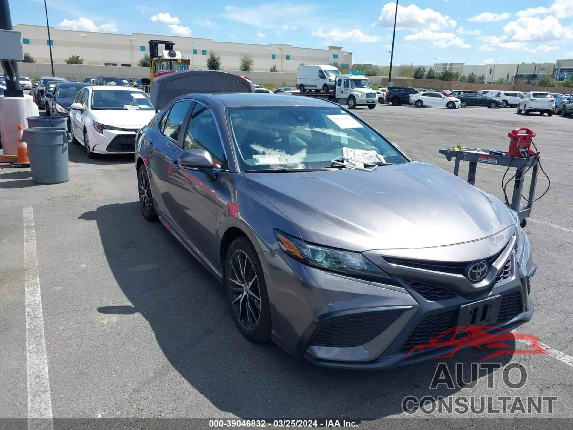 TOYOTA CAMRY 2023 - 4T1T11BK2PU078292