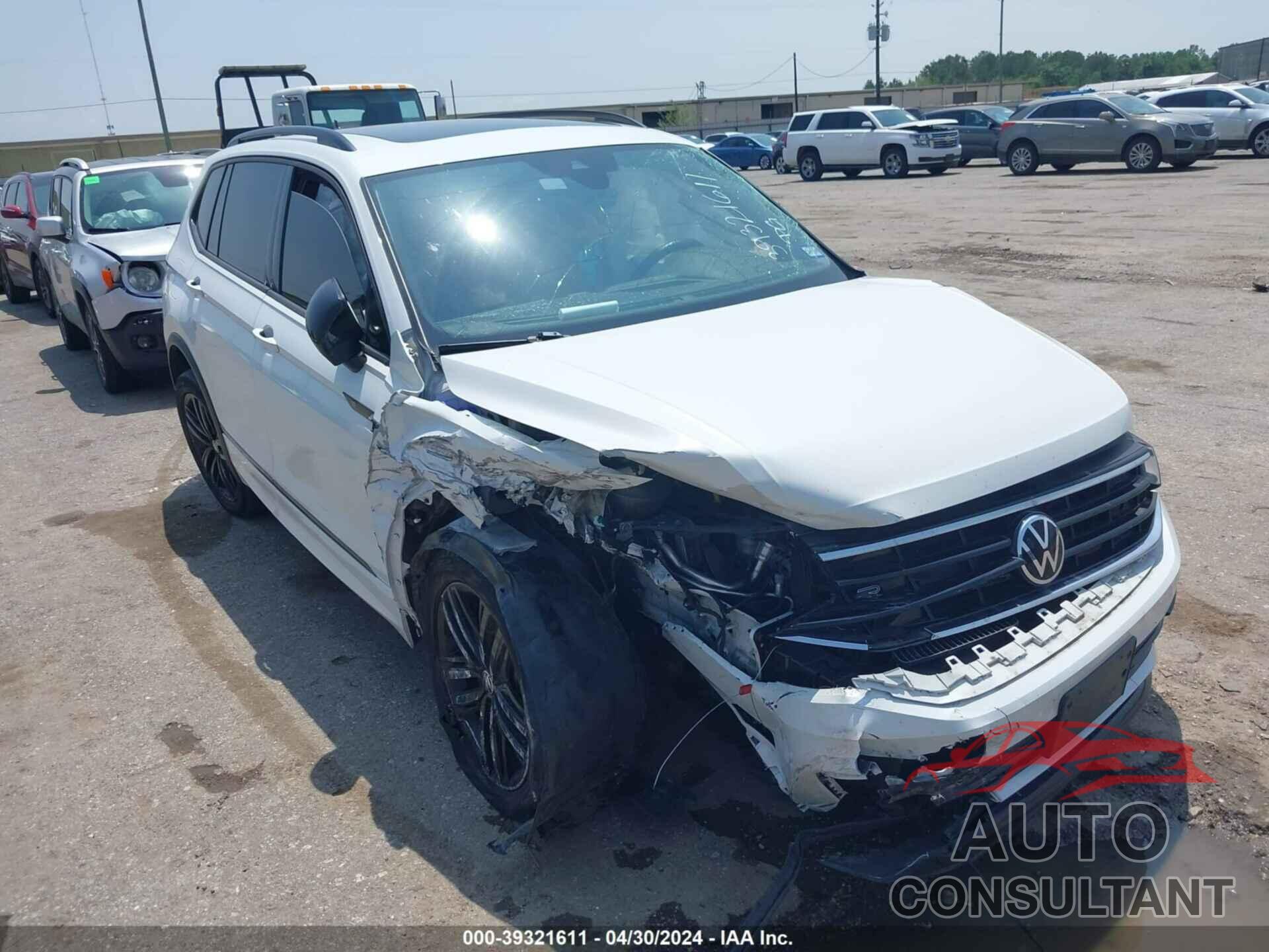 VOLKSWAGEN TIGUAN 2022 - 3VVCB7AX3NM049534