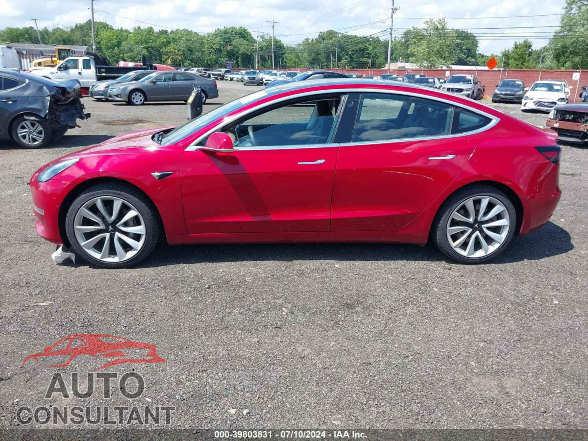 TESLA MODEL 3 2018 - 5YJ3E1EA2JF032134