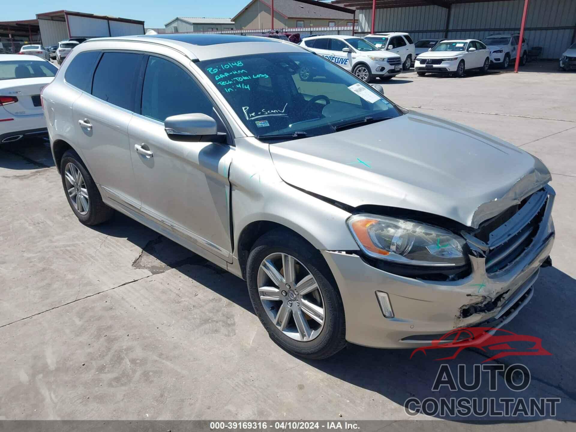 VOLVO XC60 2017 - YV440MDUXH2155092