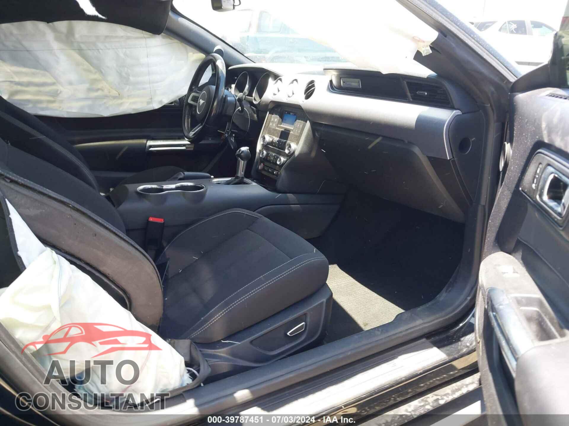 FORD MUSTANG 2019 - 1FA6P8CF8K5175208