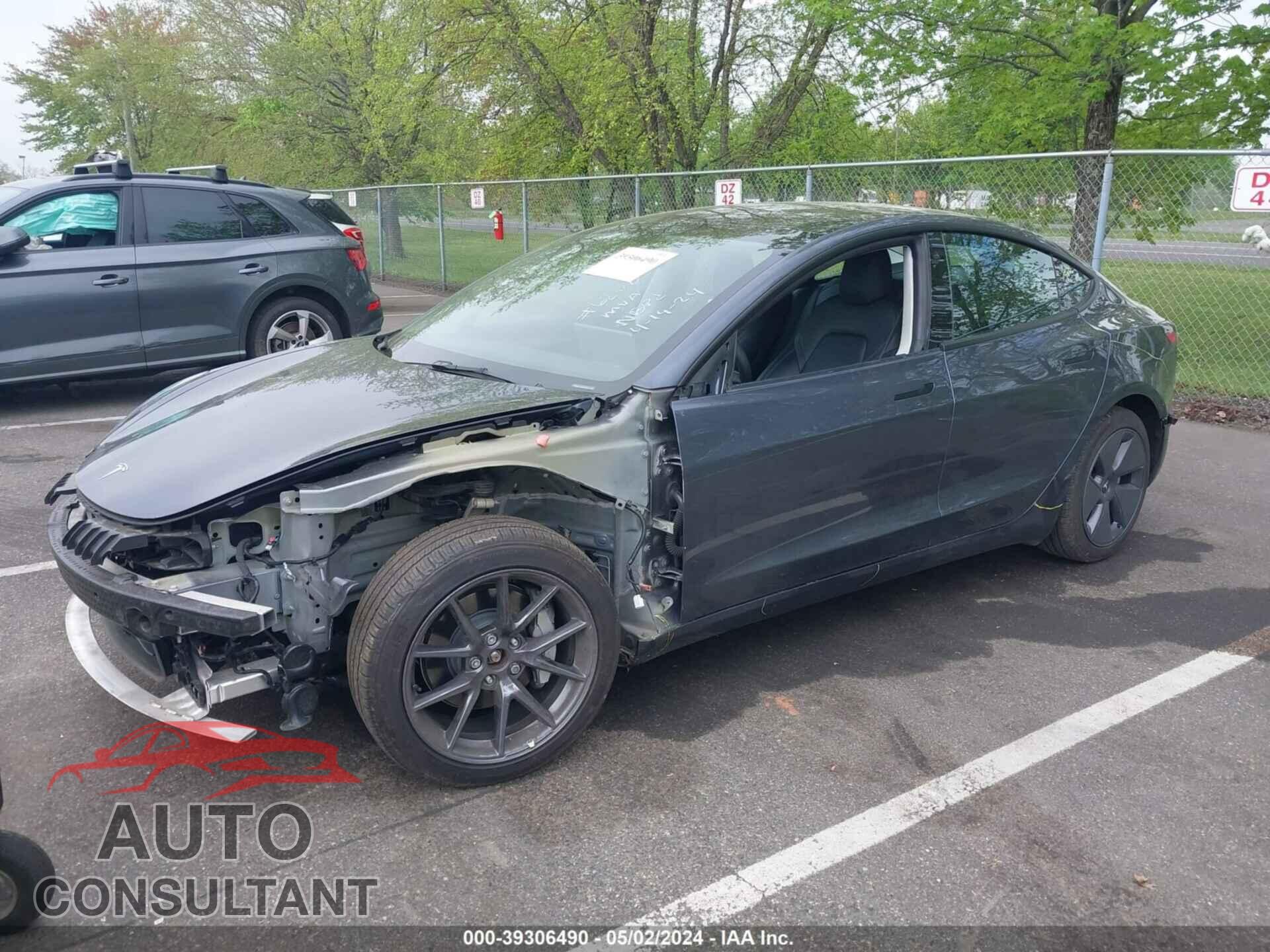 TESLA MODEL 3 2022 - 5YJ3E1EB5NF256366