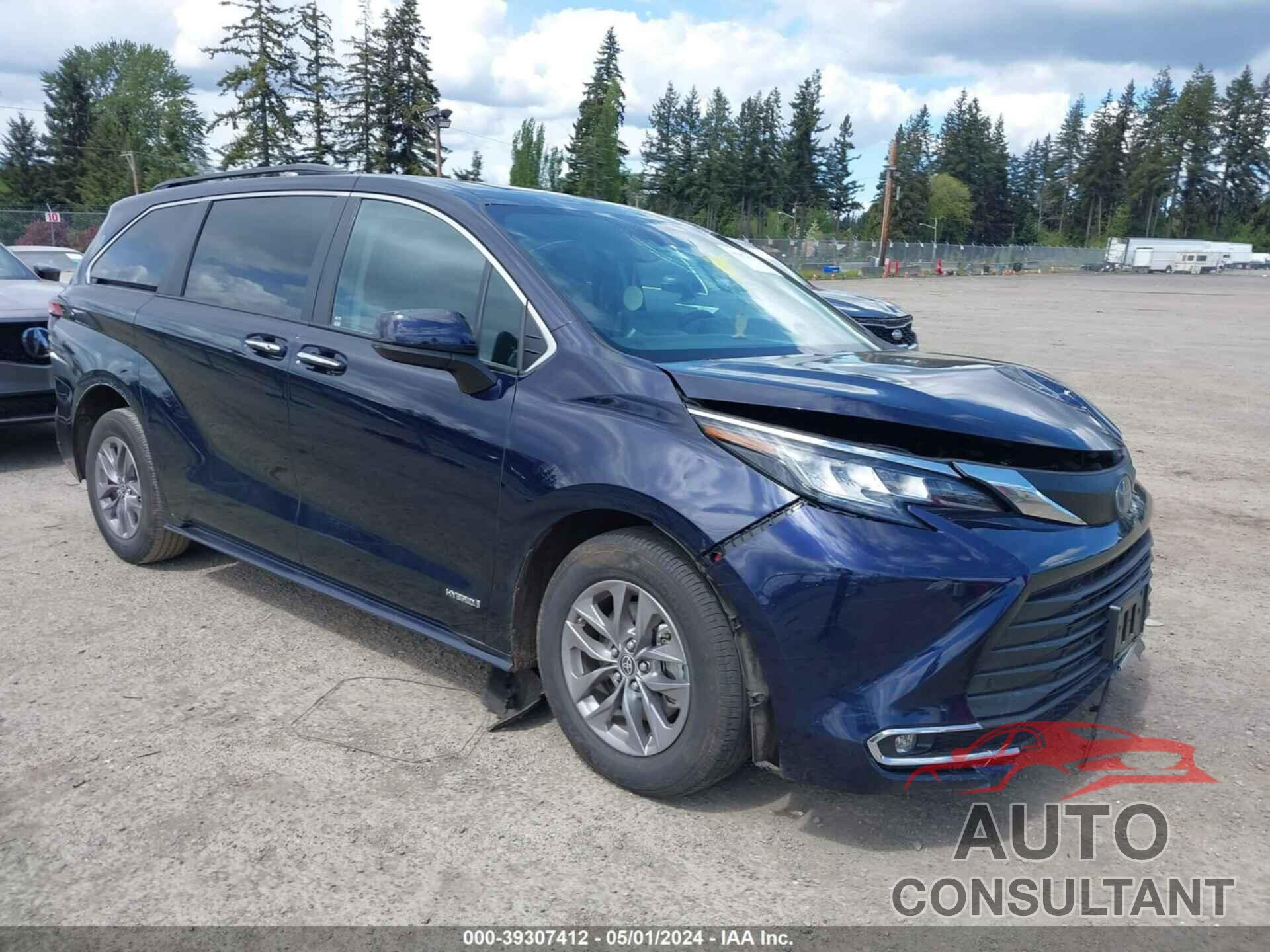 TOYOTA SIENNA 2021 - 5TDYRKEC7MS032647