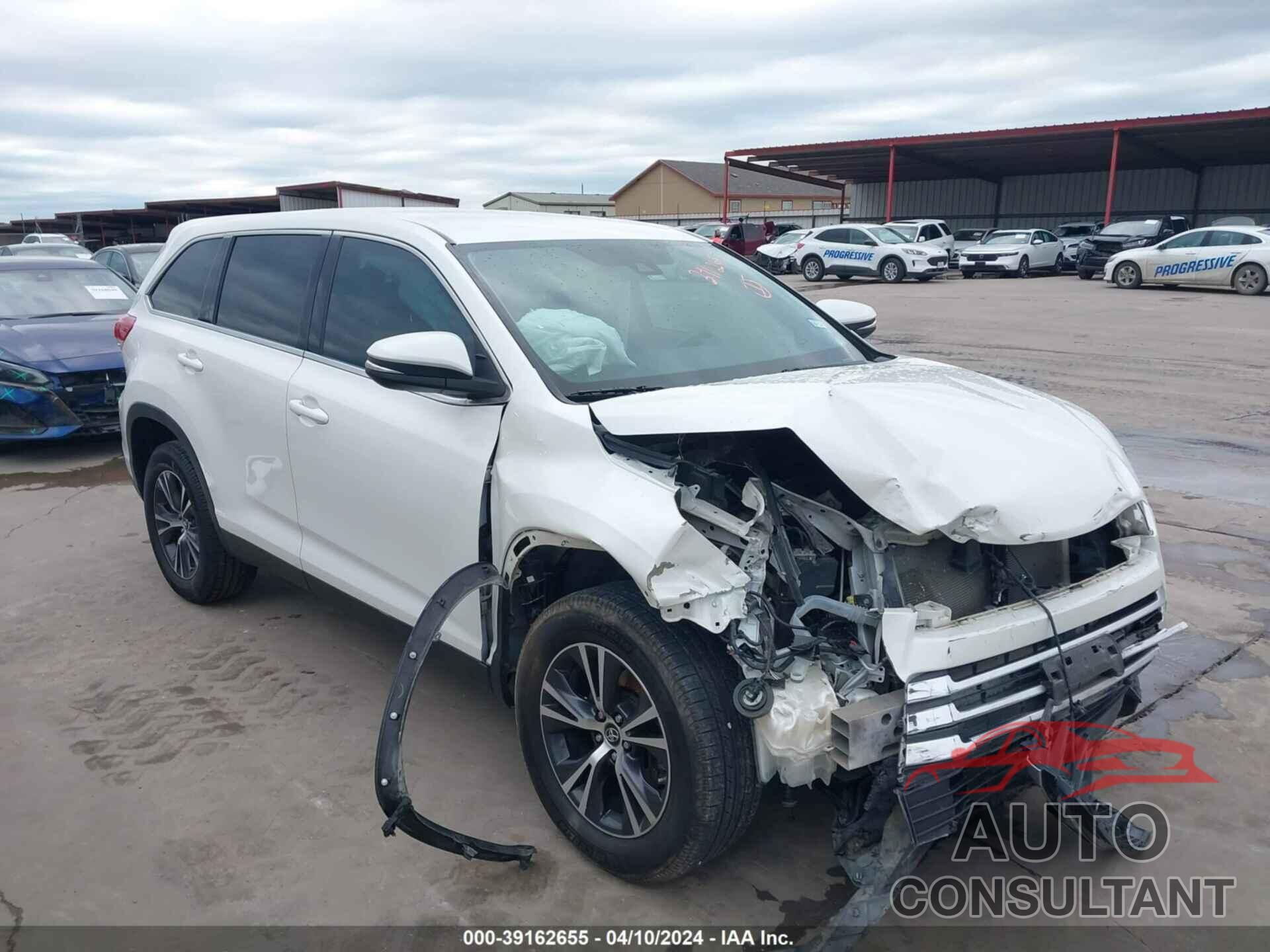 TOYOTA HIGHLANDER 2019 - 5TDZARFH5KS055114