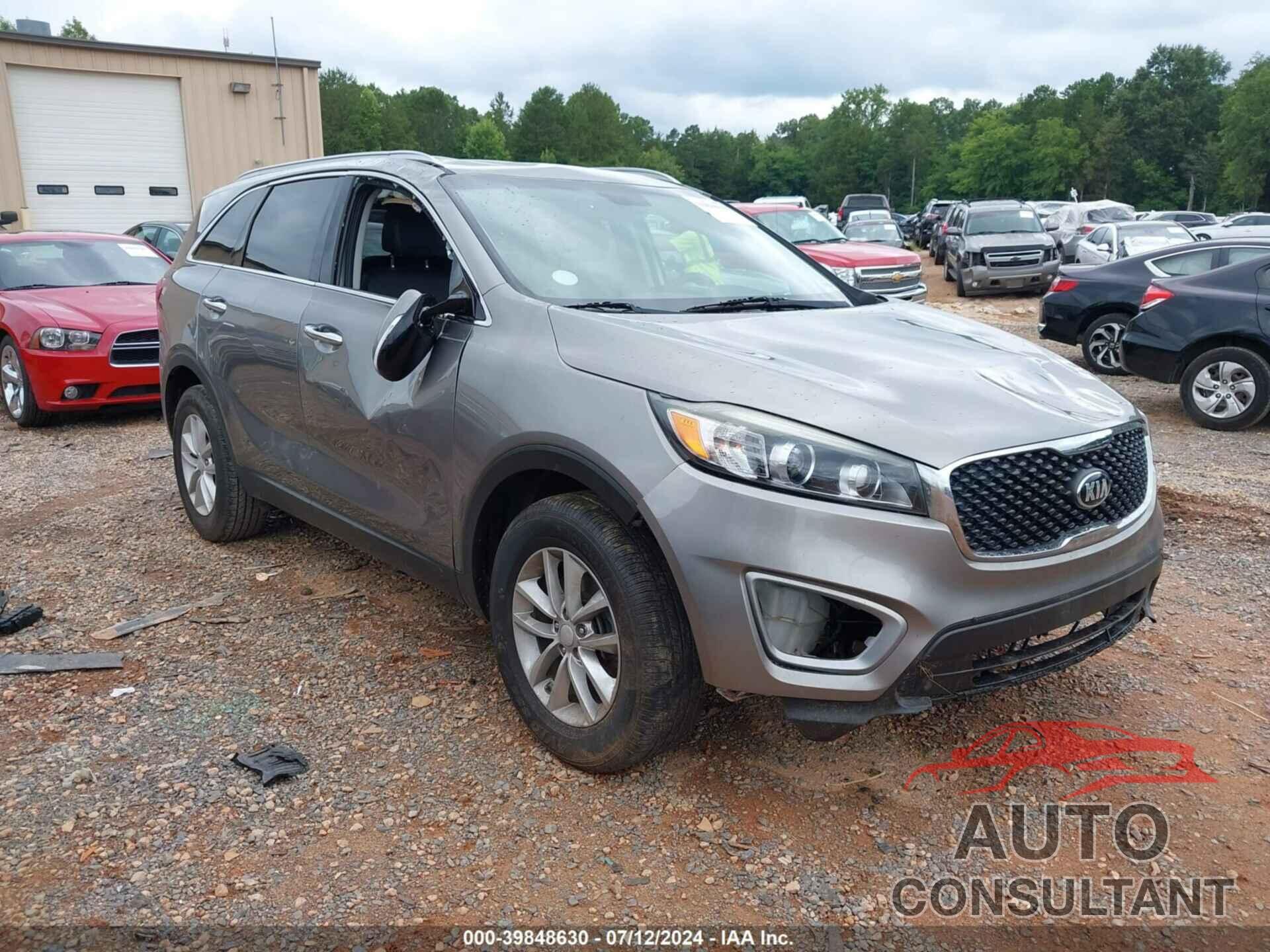 KIA SORENTO 2018 - 5XYPG4A31JG362330