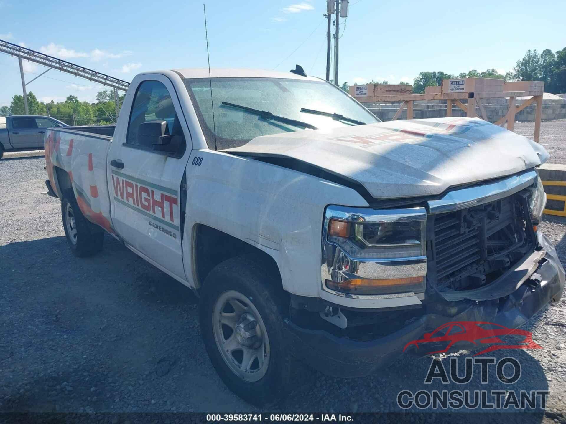 CHEVROLET SILVERADO 1500 2018 - 1GCNCNEH8JZ221853