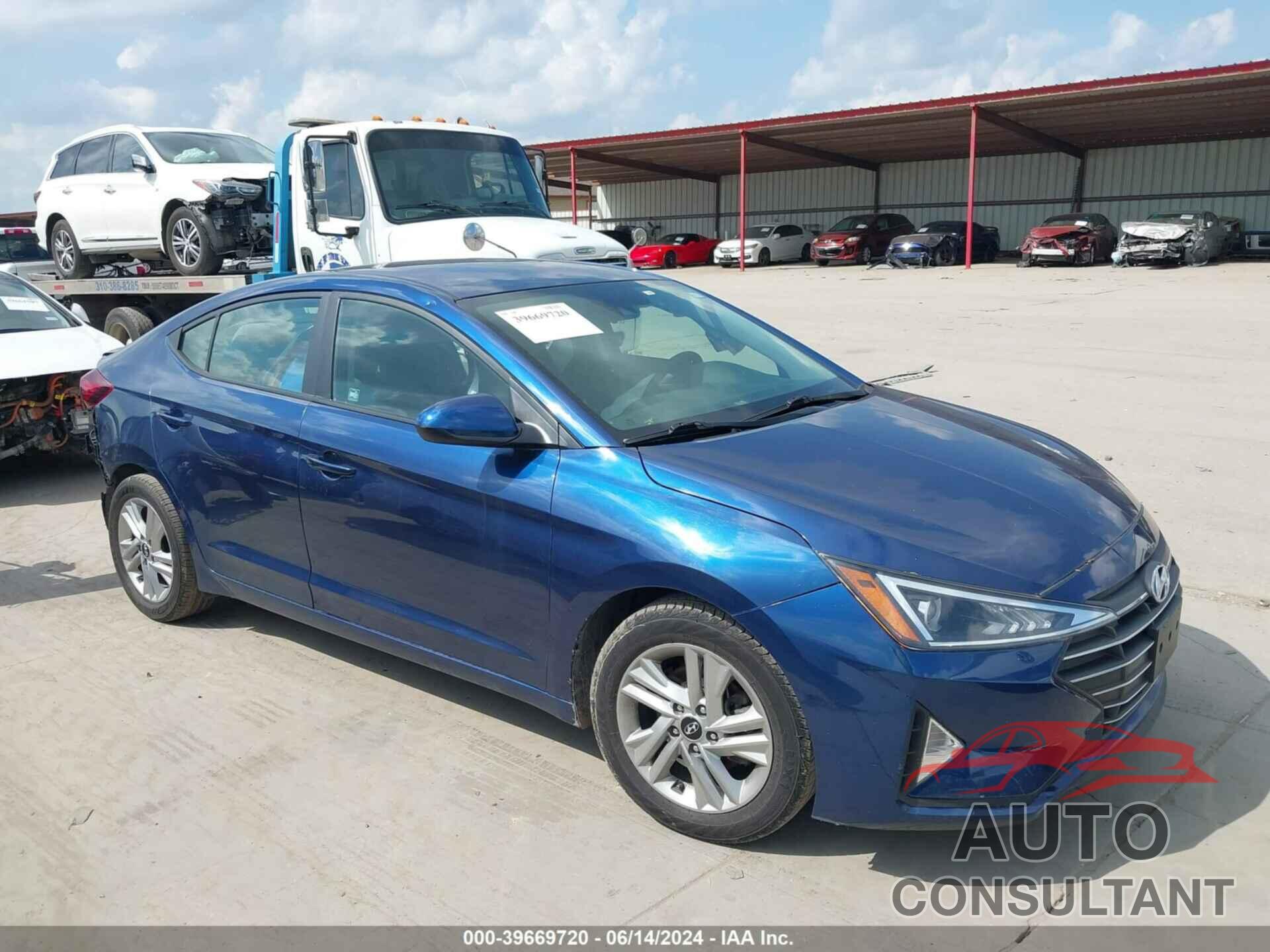 HYUNDAI ELANTRA 2020 - 5NPD84LF2LH631003