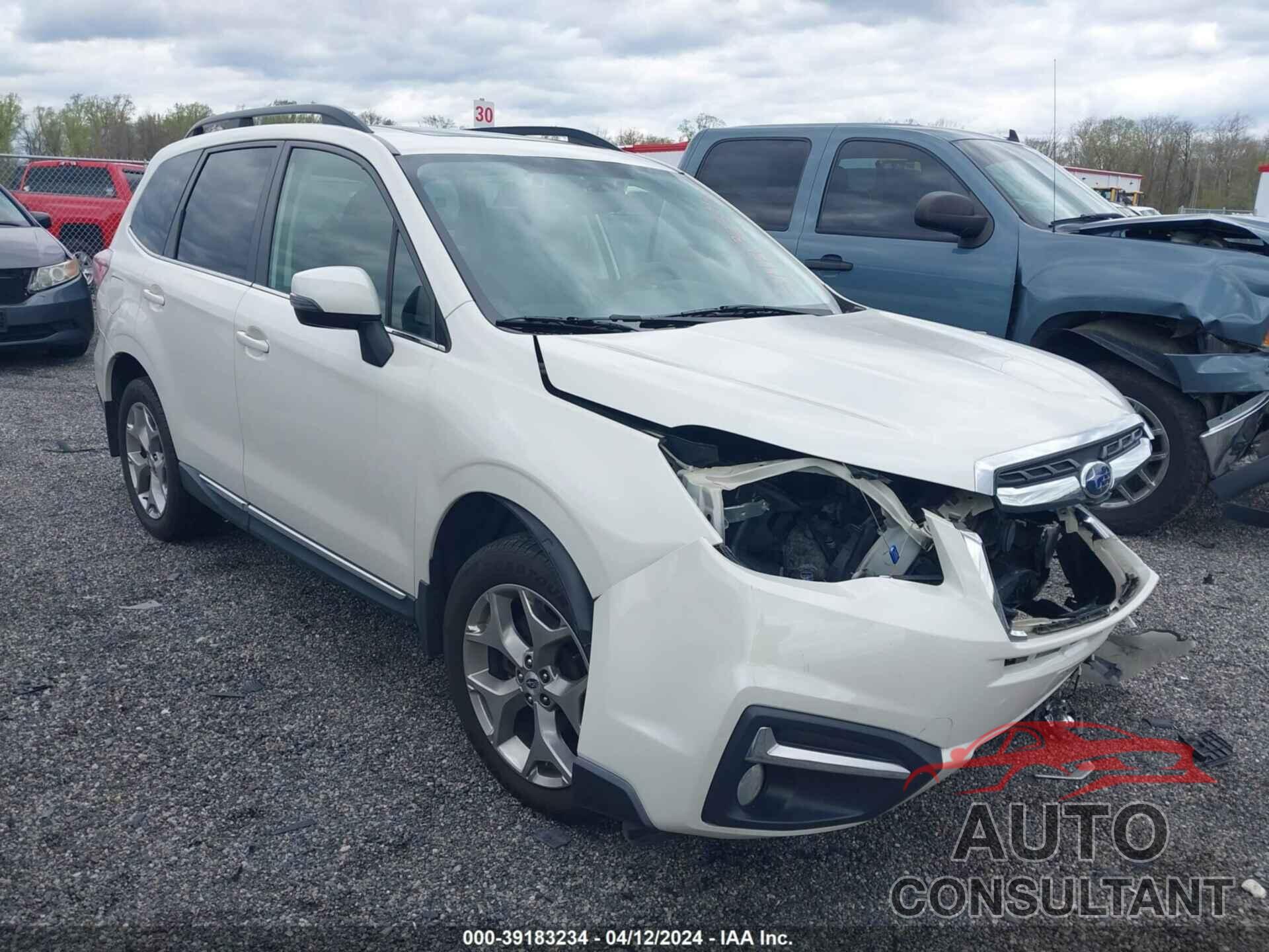 SUBARU FORESTER 2018 - JF2SJAWC1JH471768