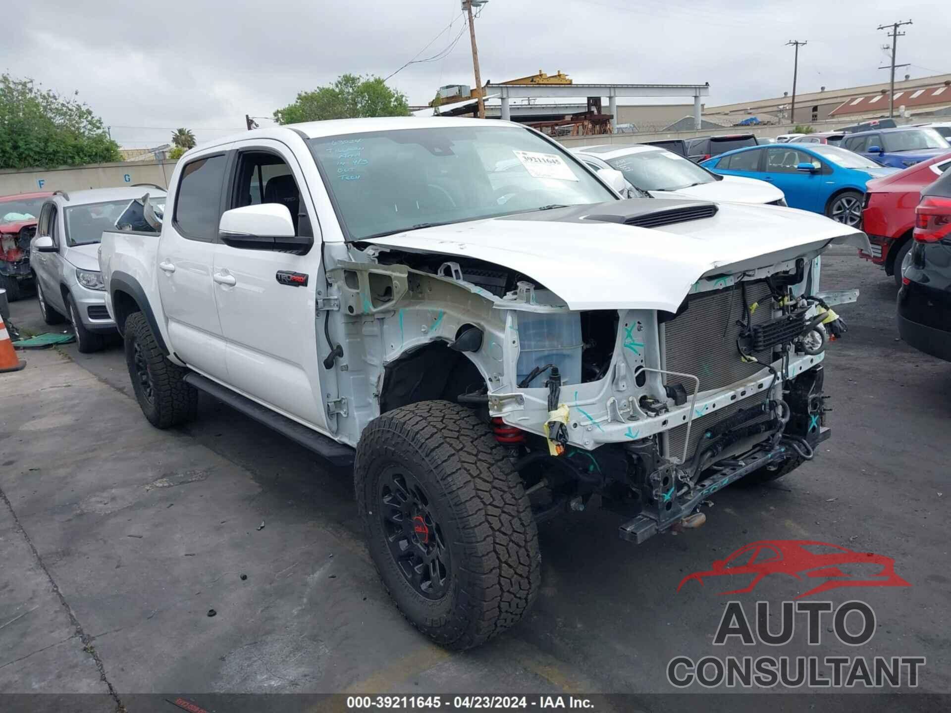 TOYOTA TACOMA 2018 - 5TFCZ5AN9JX155391