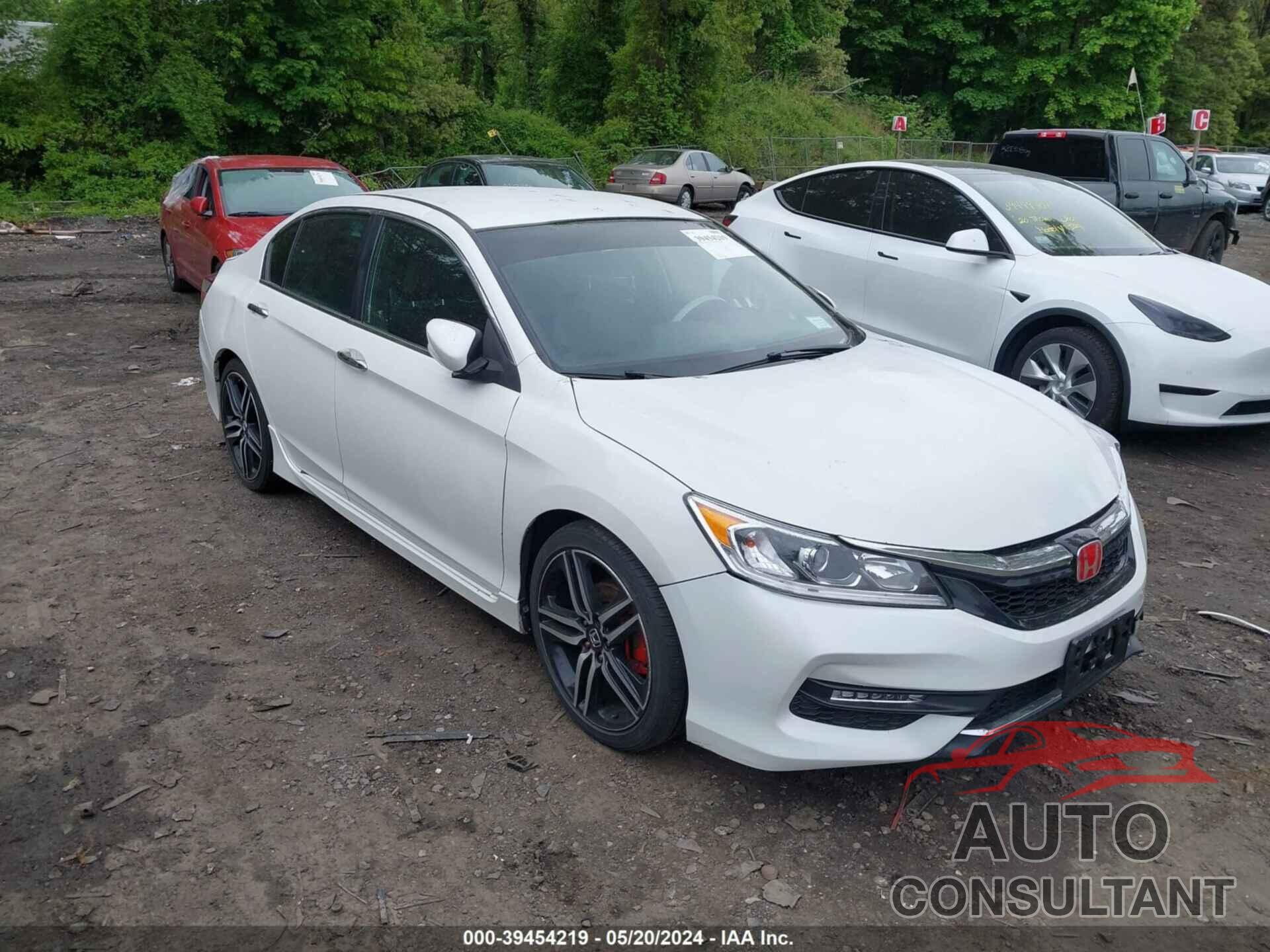 HONDA ACCORD 2017 - 1HGCR2F58HA055434