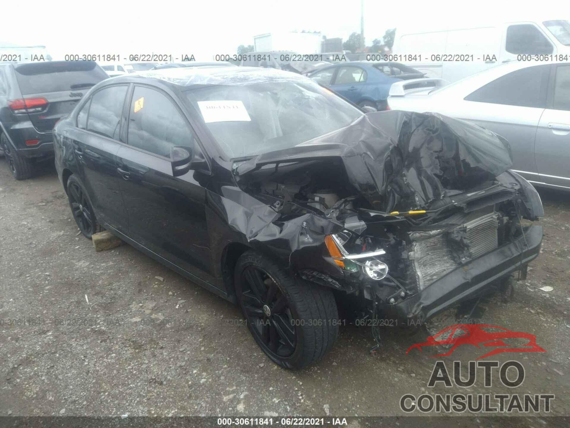 VOLKSWAGEN JETTA 2018 - 3VWD17AJ3JM232442