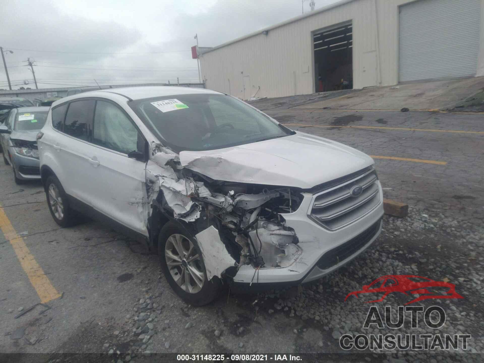 FORD ESCAPE 2017 - 1FMCU0GD1HUC81722