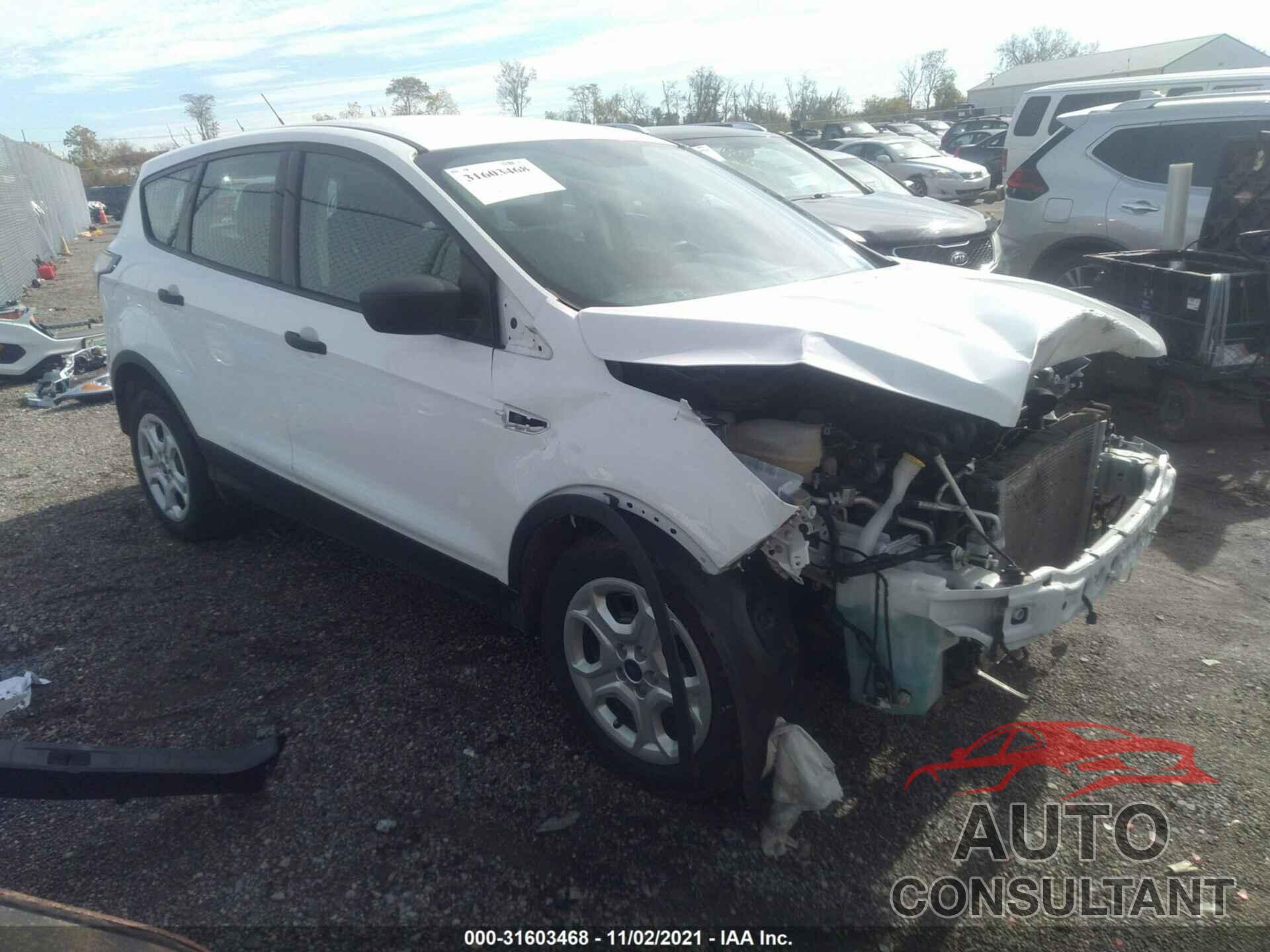 FORD ESCAPE 2017 - 1FMCU0F75HUA59406