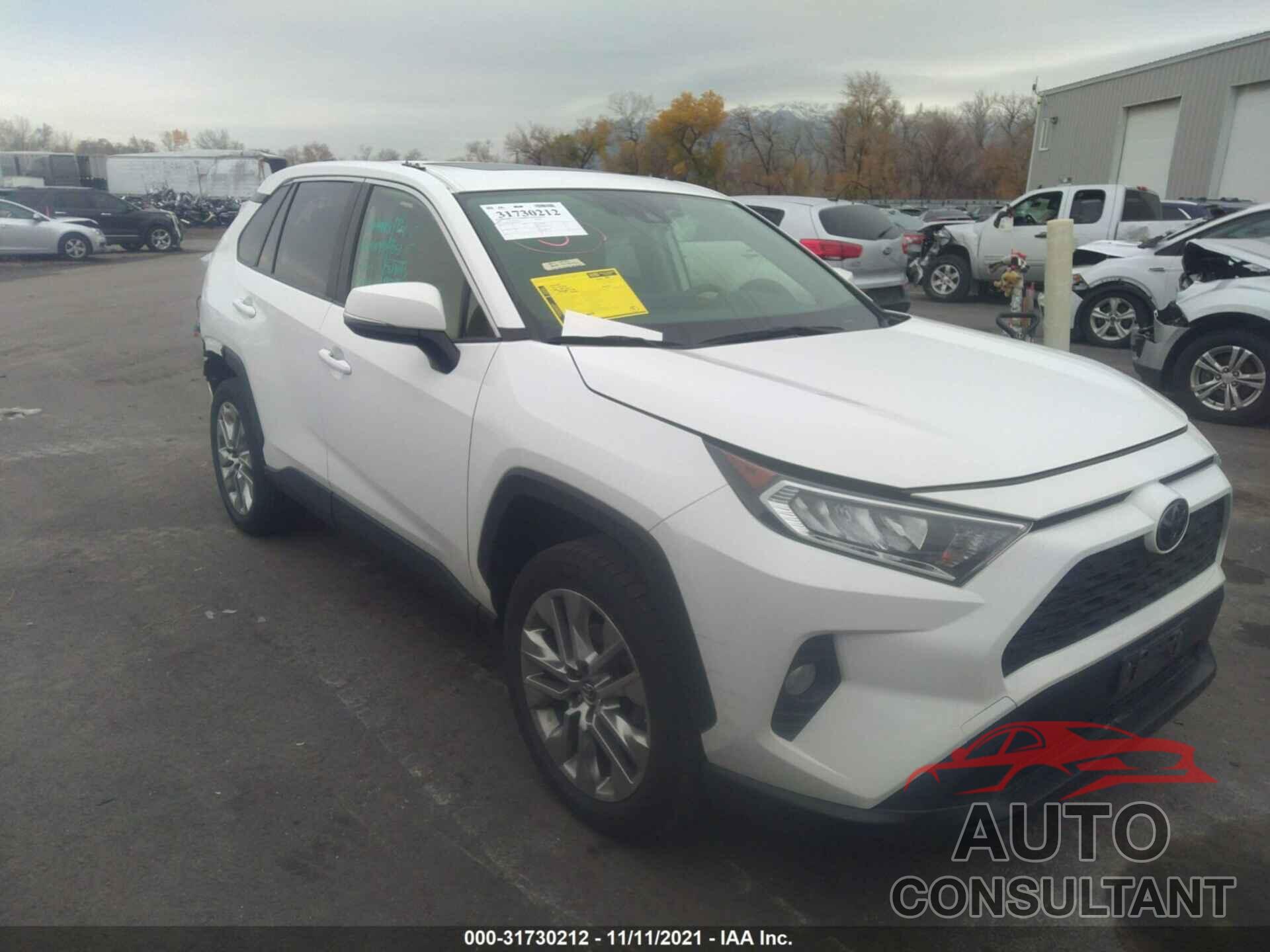 TOYOTA RAV4 2019 - JTMA1RFV8KD010473