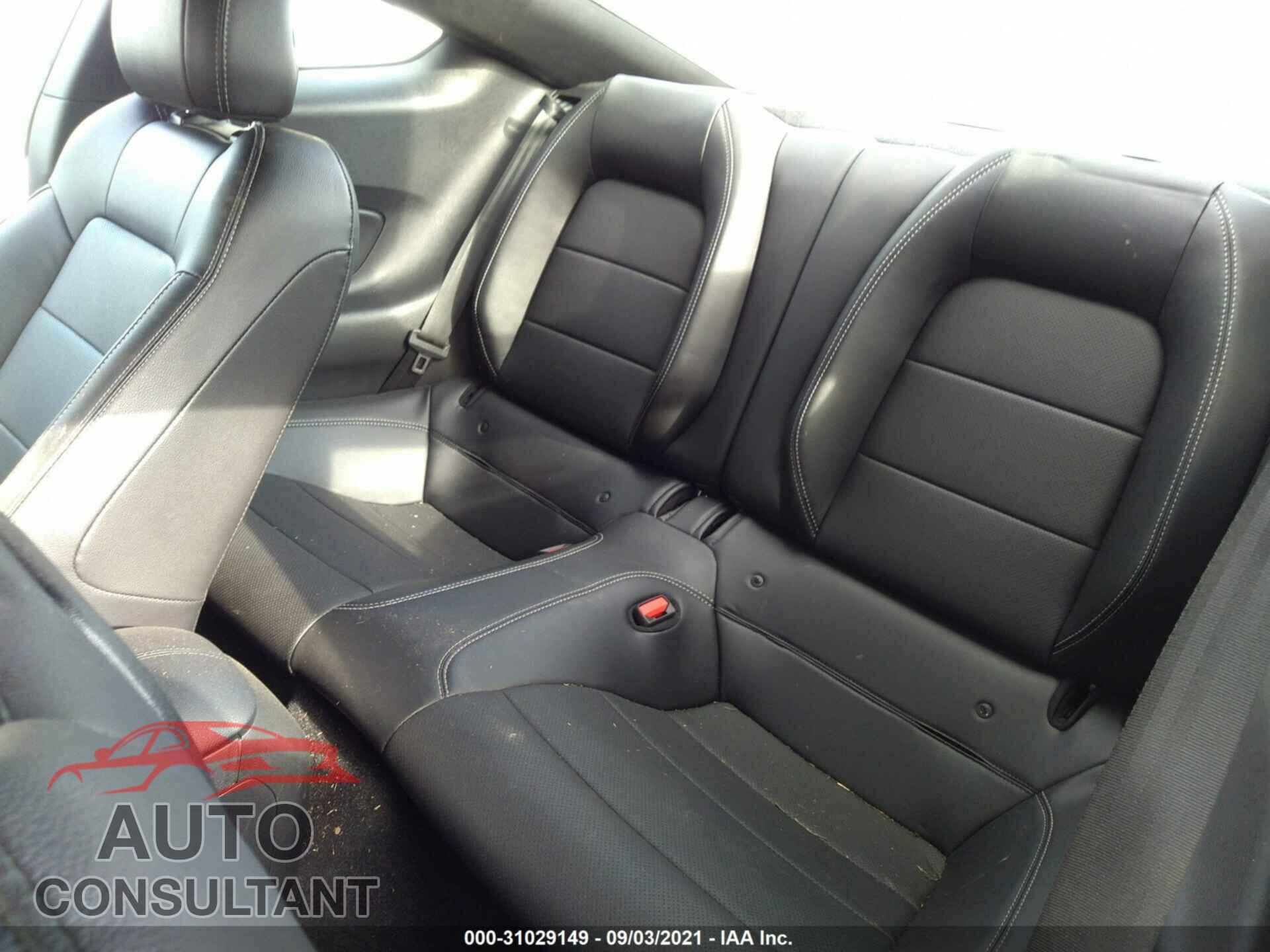 FORD MUSTANG 2021 - 1FA6P8CF2M5113869