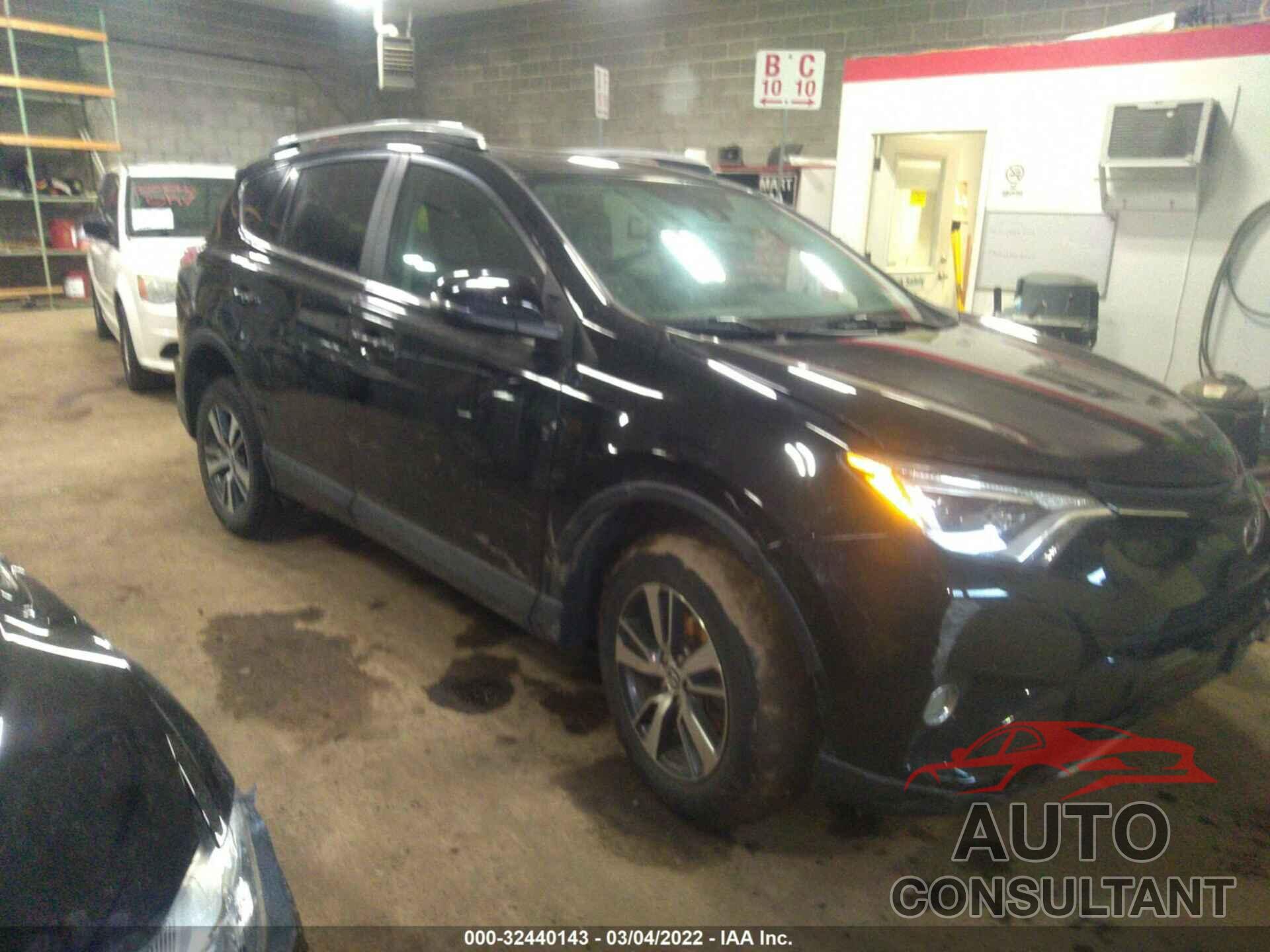 TOYOTA RAV4 2017 - 2T3RFREVXHW692841