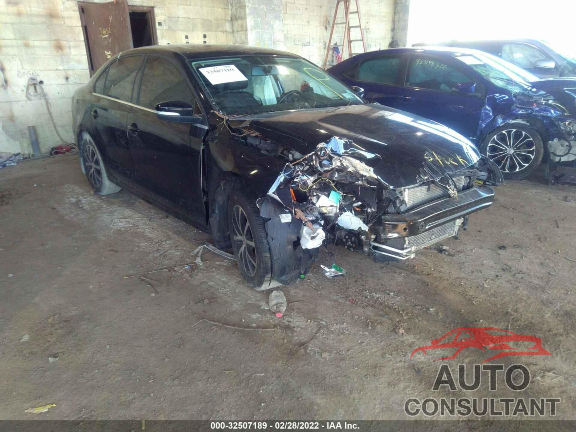 VOLKSWAGEN JETTA 2017 - 3VWDB7AJ4HM400273