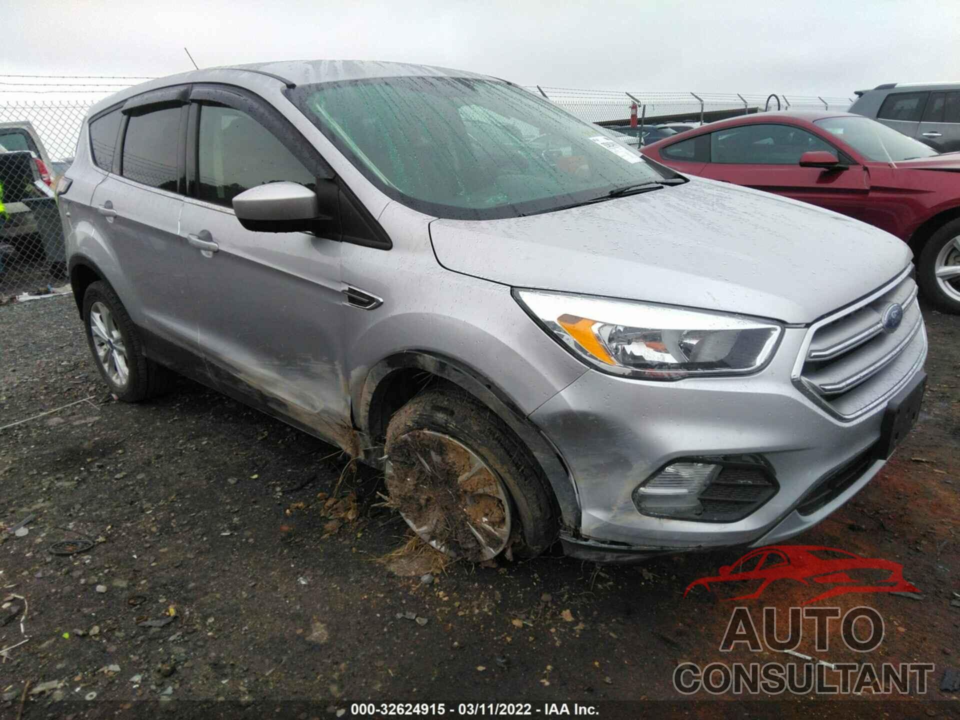 FORD ESCAPE 2017 - 1FMCU0GD2HUA19188