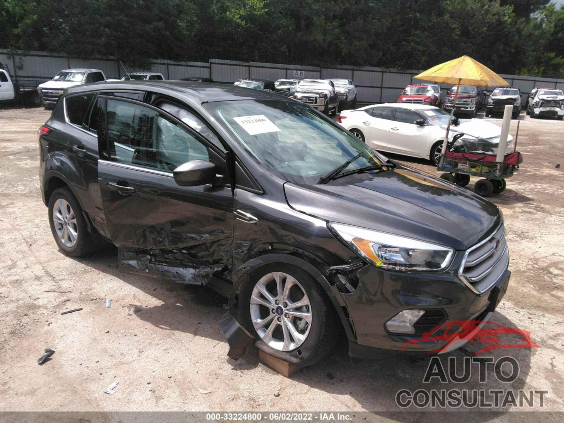 FORD ESCAPE 2017 - 1FMCU0GD6HUB42864