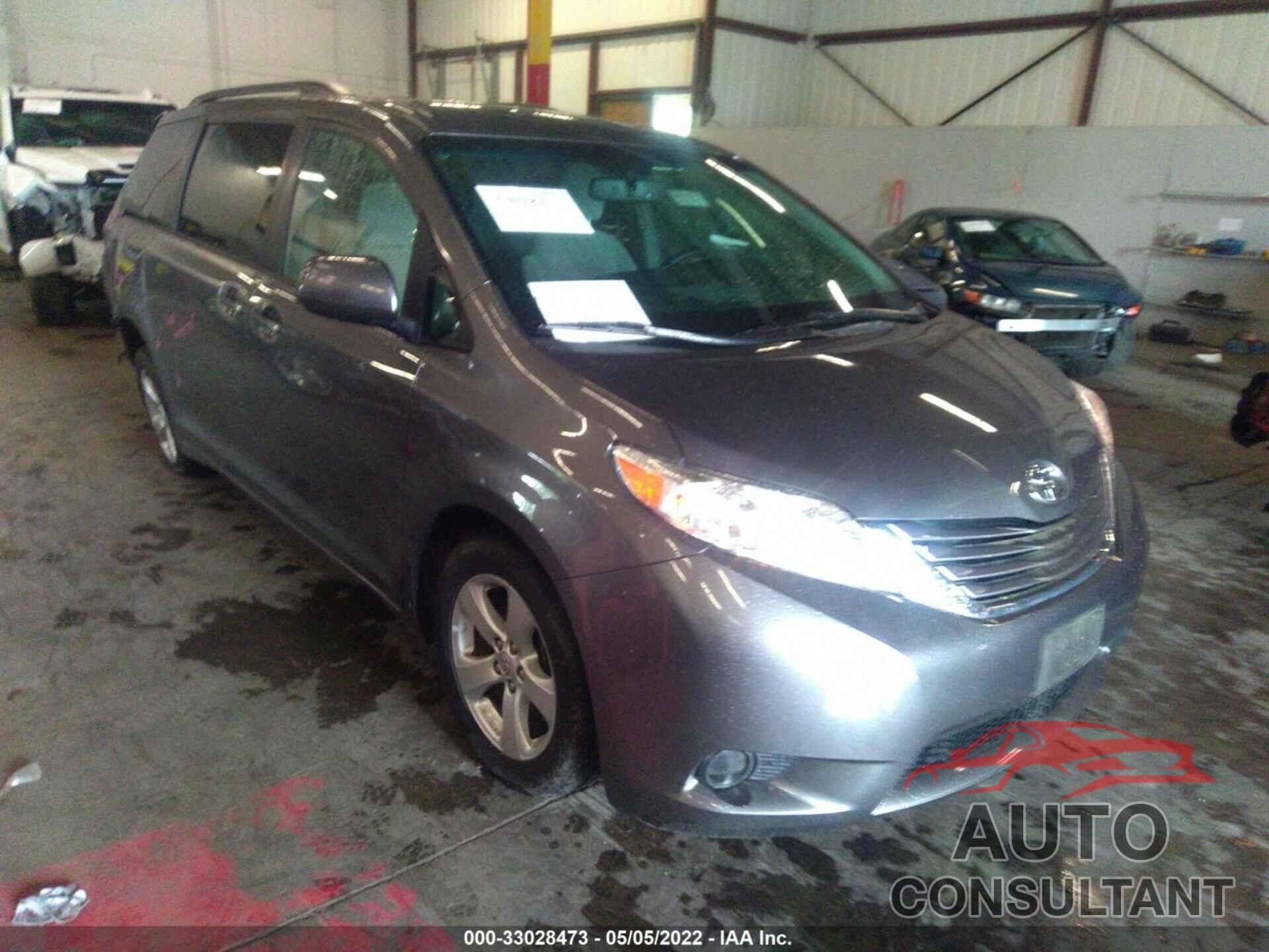 TOYOTA SIENNA 2017 - 5TDKZ3DC5HS862904