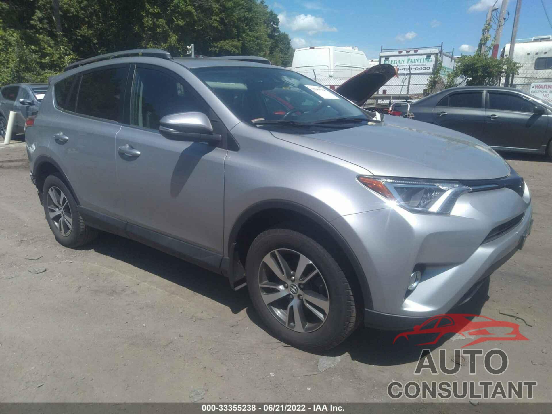 TOYOTA RAV4 2018 - 2T3RFREV1JW828294
