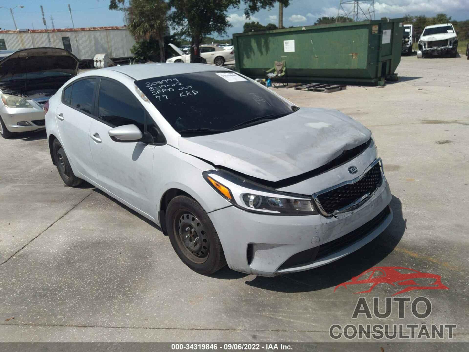 KIA FORTE 2018 - 3KPFK4A71JE247611