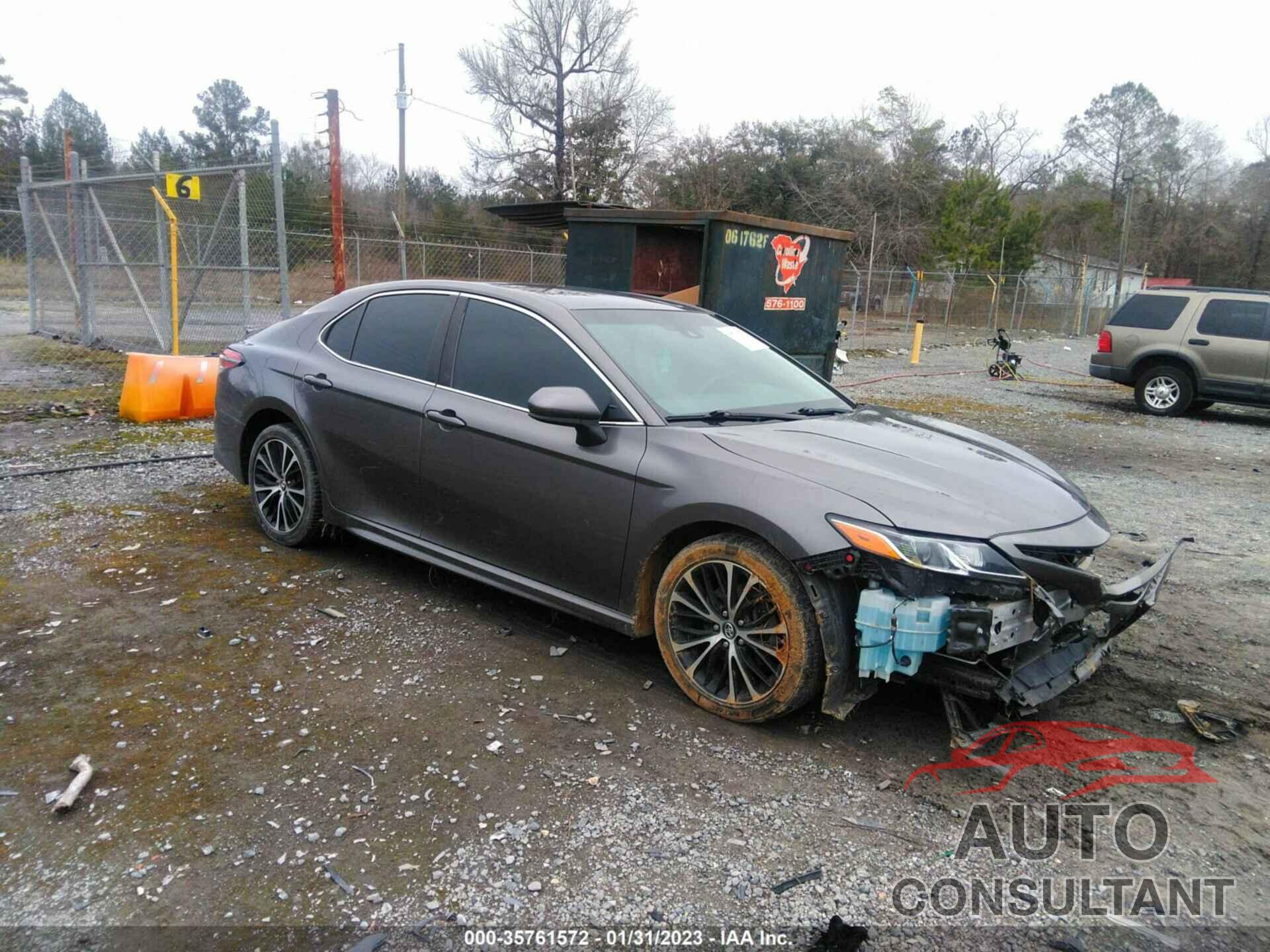 TOYOTA CAMRY 2018 - 4T1B11HK7JU629133