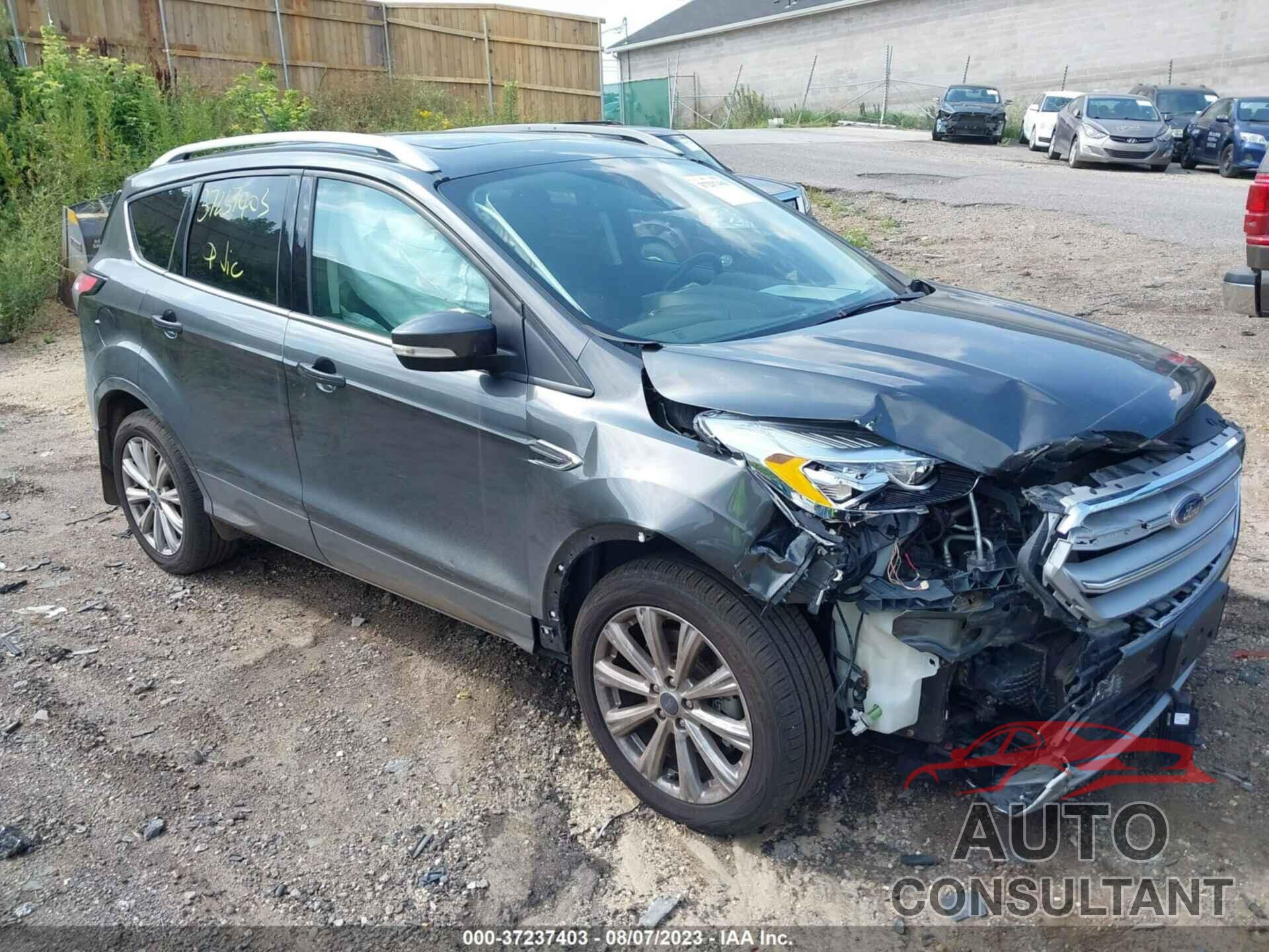 FORD ESCAPE 2018 - 1FMCU9J95JUA04375