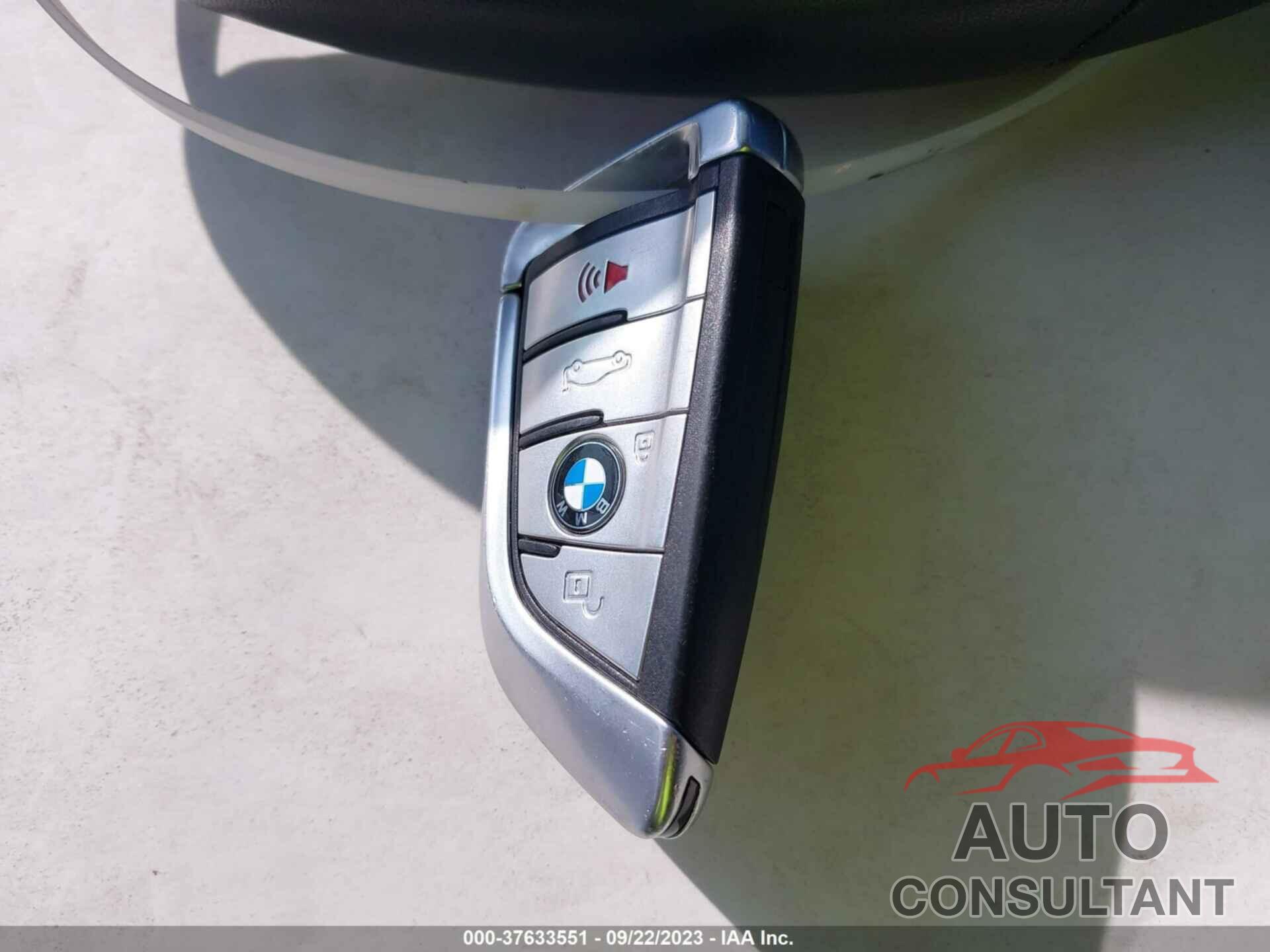 BMW 7 SERIES 2021 - WBA7U2C12MCG52481