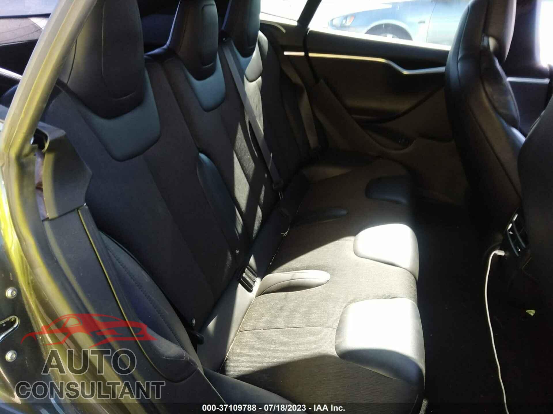 TESLA MODEL S 2017 - 5YJSA1E19HF187555