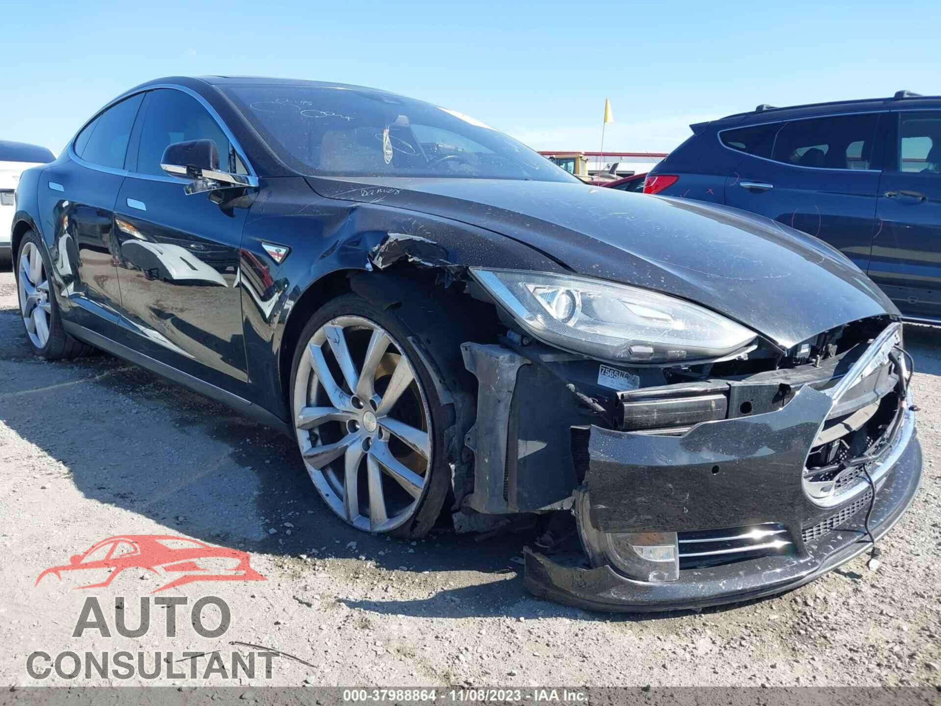 TESLA MODEL S 2016 - 5YJSA1E18GF125899